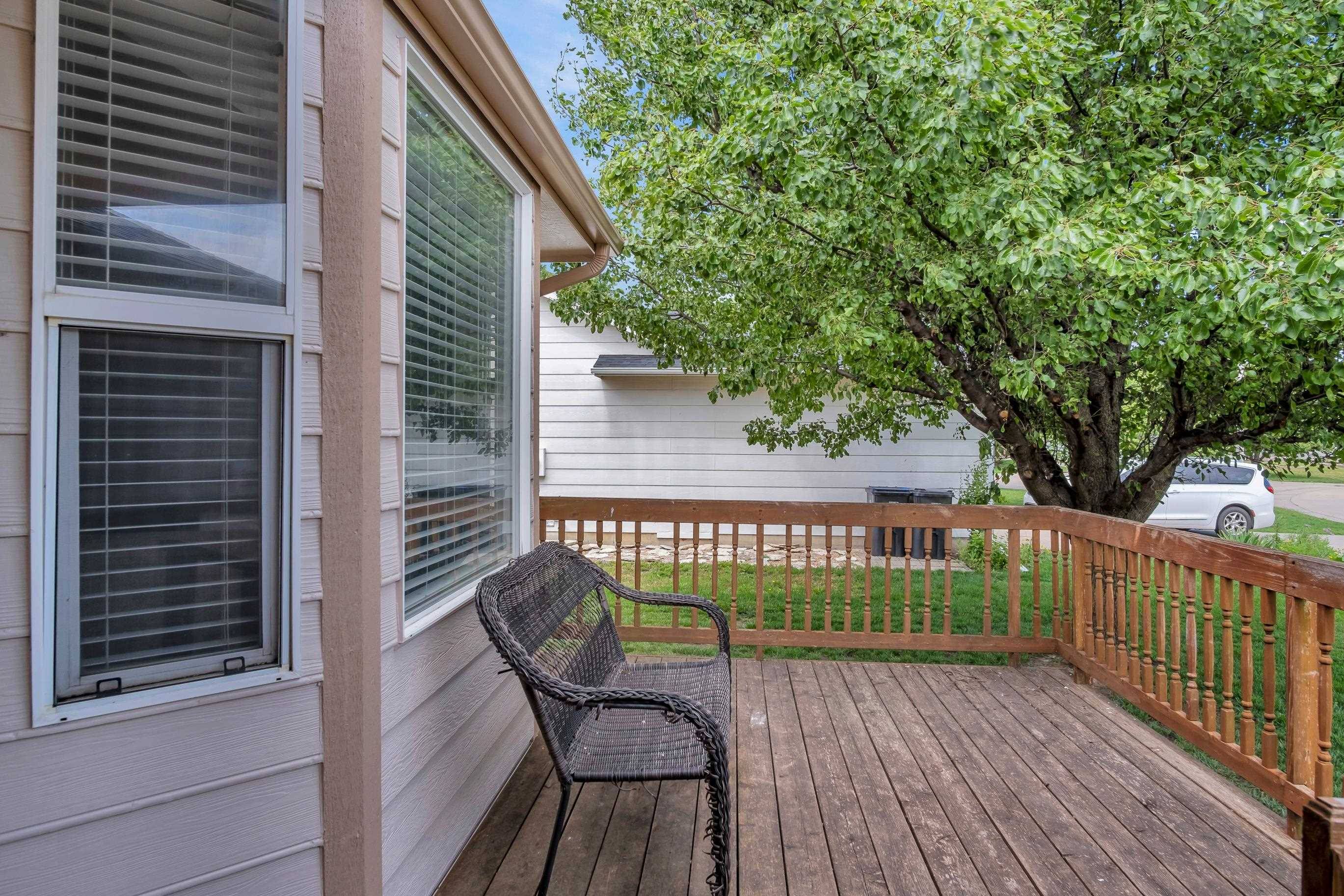 215 Sutton, Newton, KS 67114