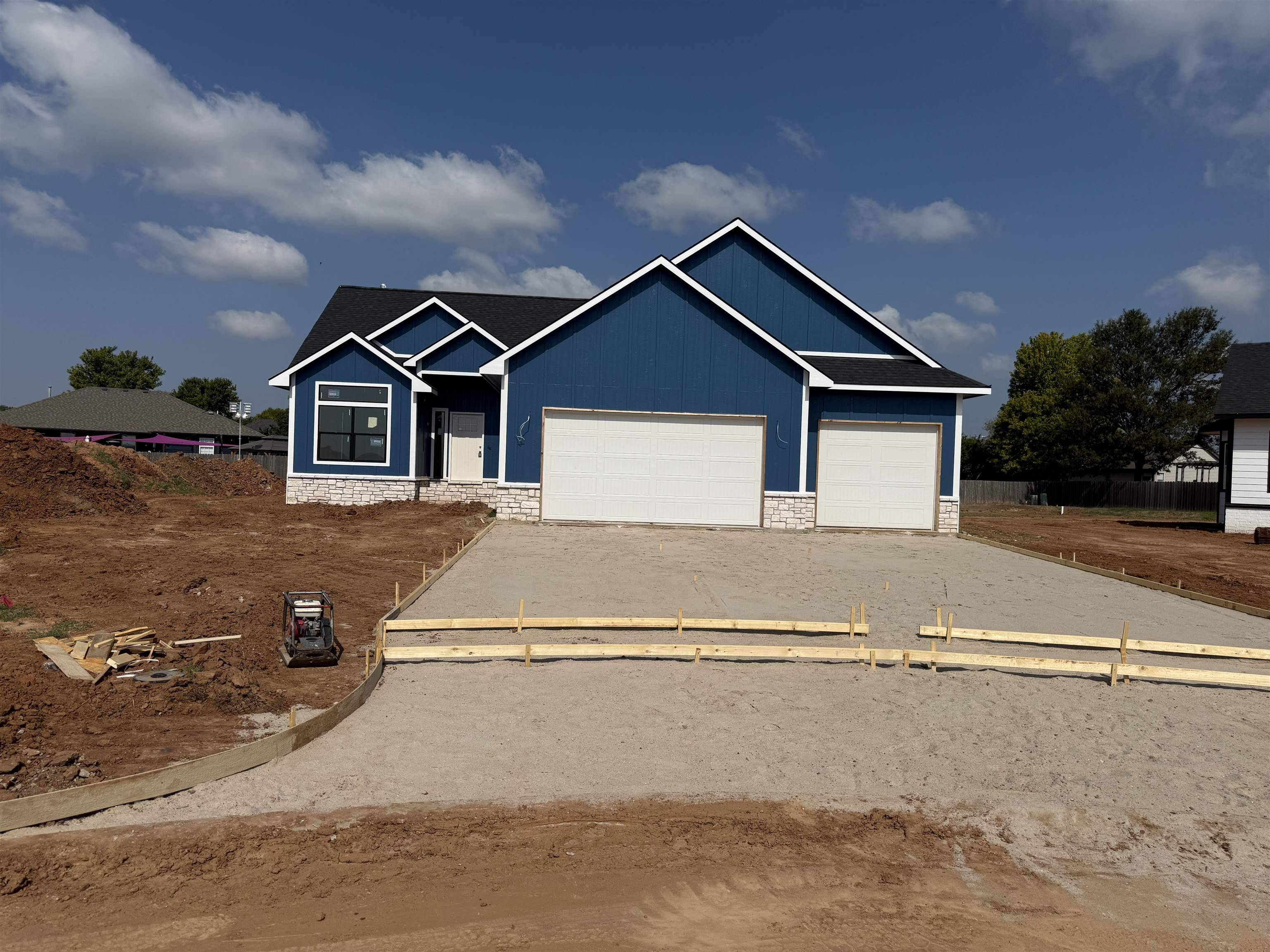 415 S Stoney Creek St, Clearwater, KS 67060