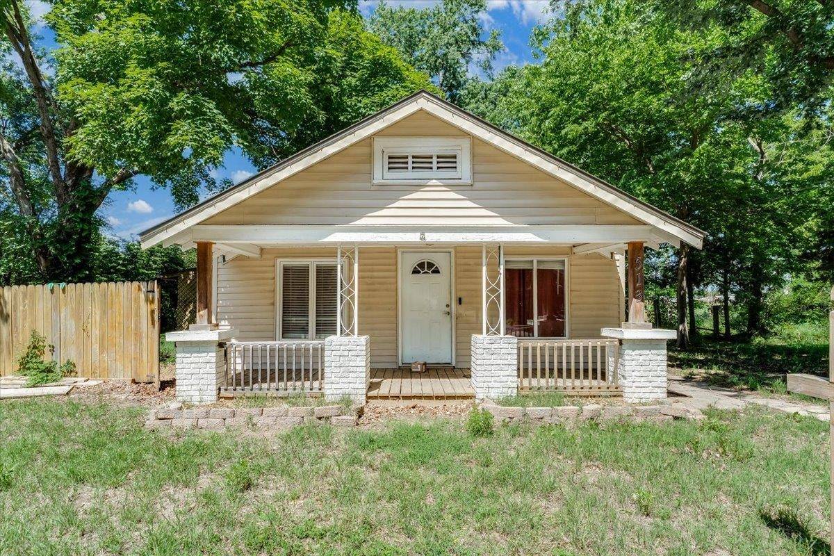 513 S 1st Ave, Mulvane, KS 67110