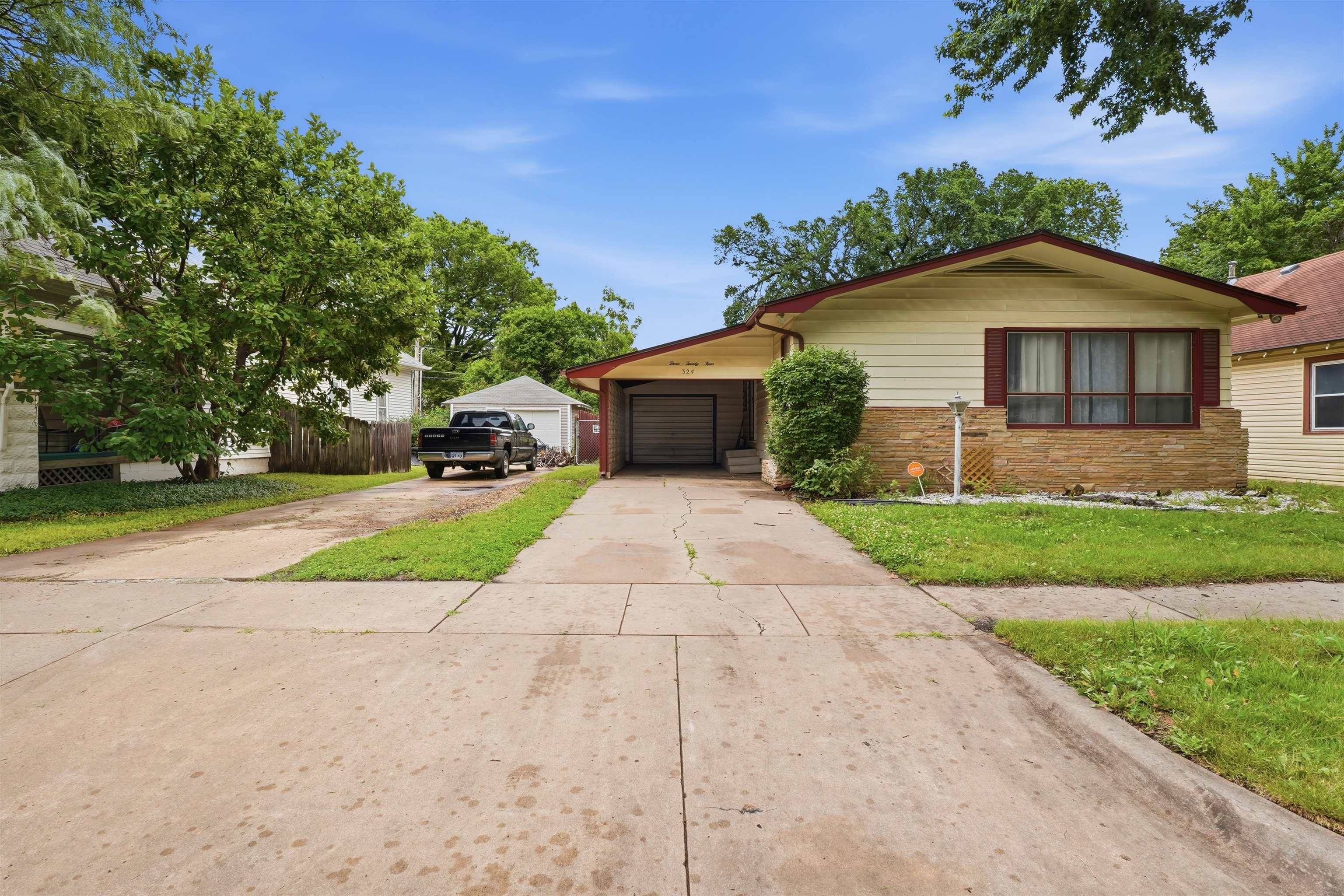 324 S Green, Wichita, KS 67211