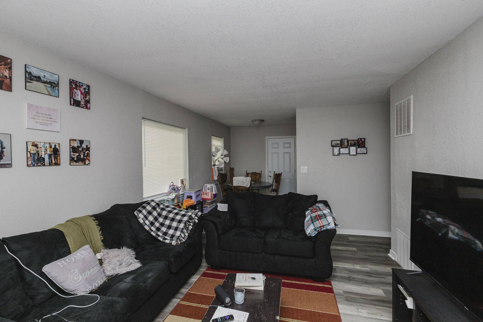 604-610 S Hunter, Wichita, KS 67207