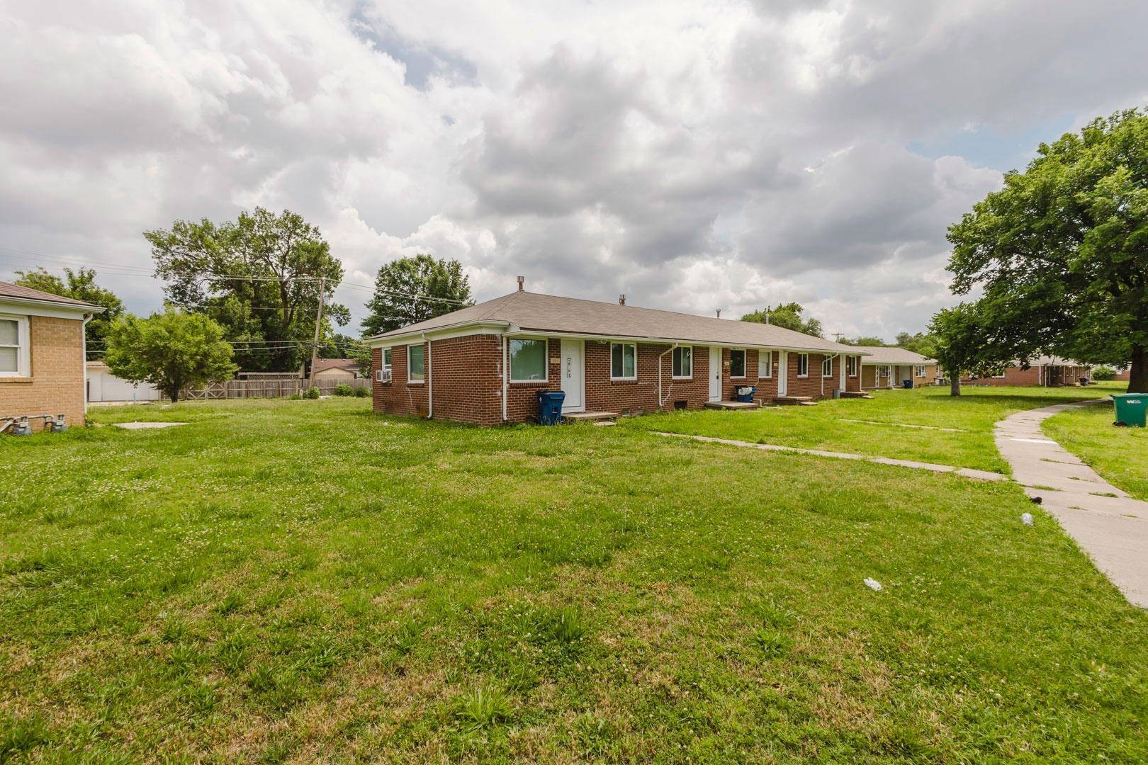 604-610 S Hunter, Wichita, KS 67207