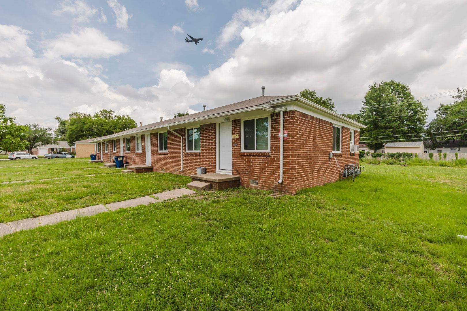604-610 S Hunter, Wichita, KS 67207
