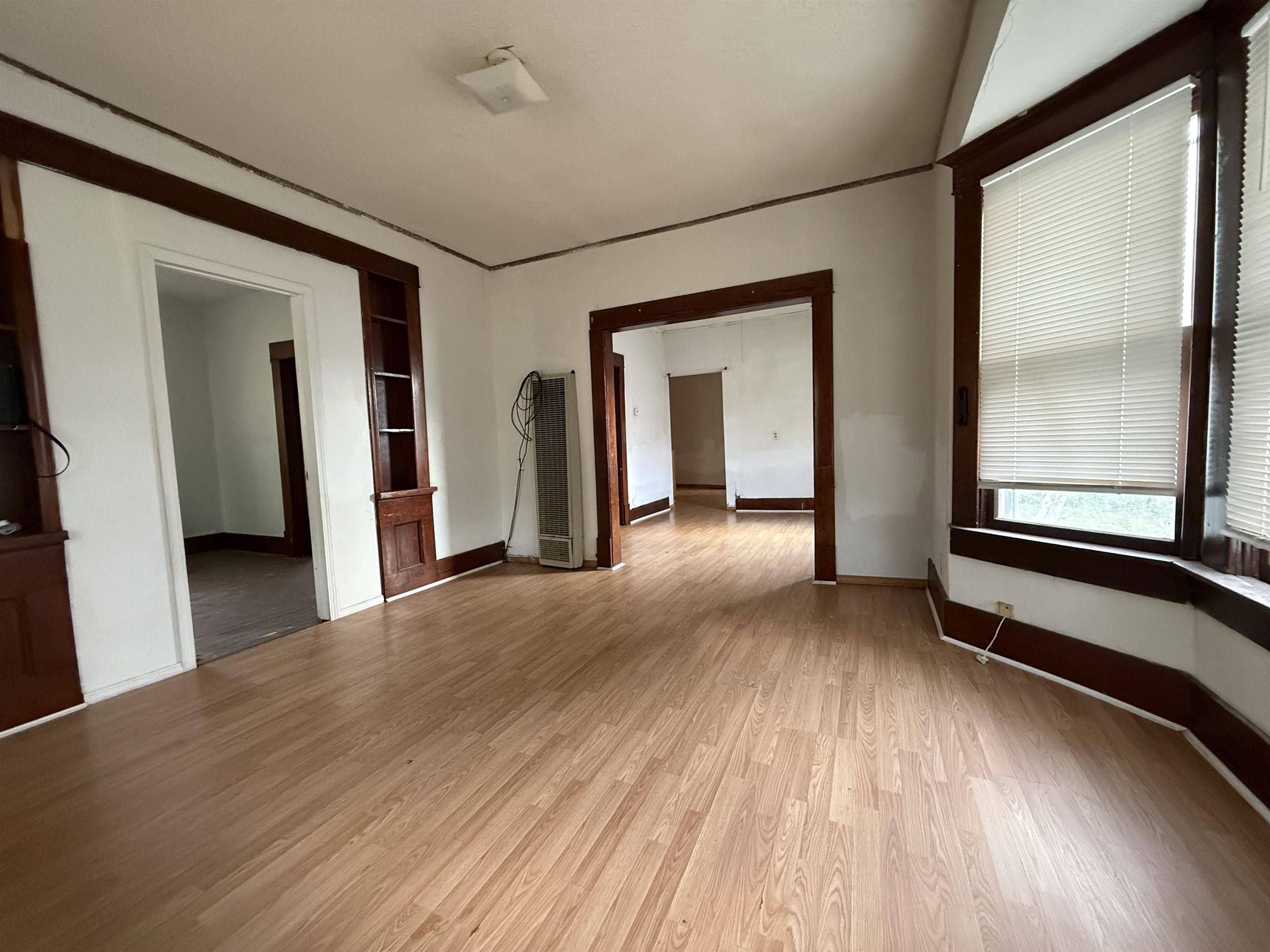 609 E 13th, Winfield, KS 67156