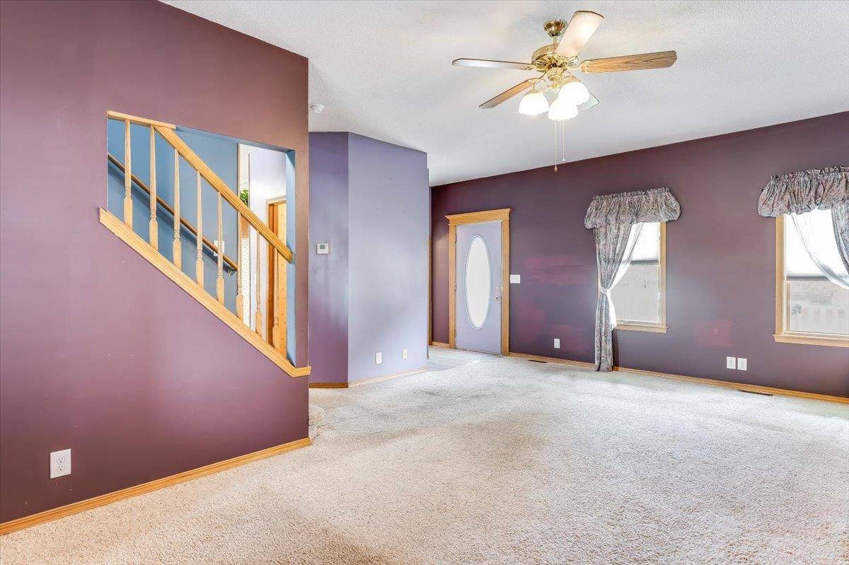 5359 S Stoneborough St, Wichita, KS 67217