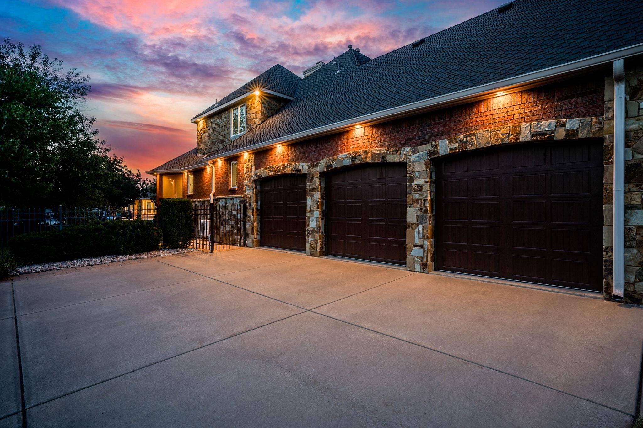2868 N Wild Rose Ct, Wichita, KS 67205