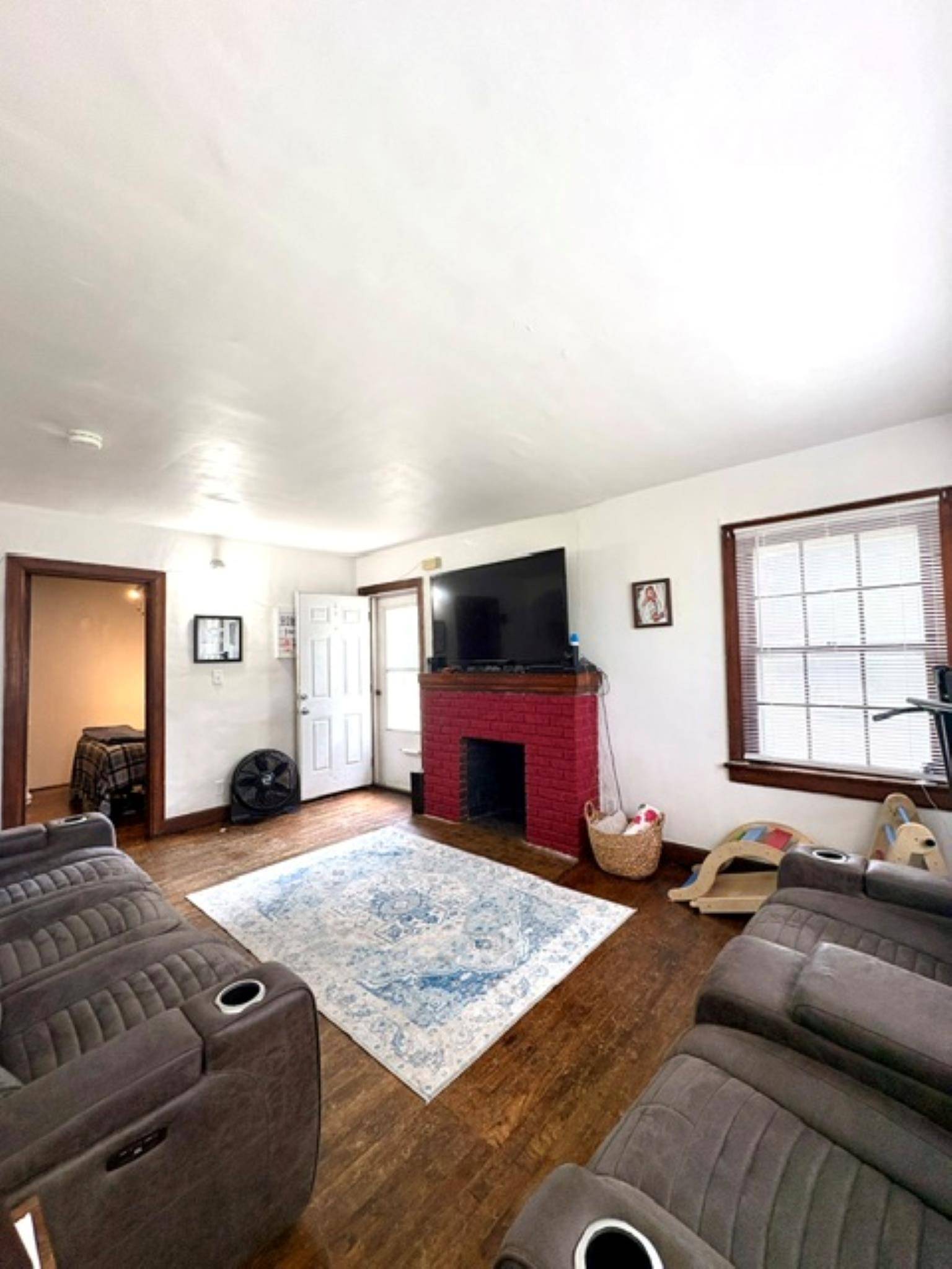 426 W Cave Springs AVe, El Dorado, KS 67042