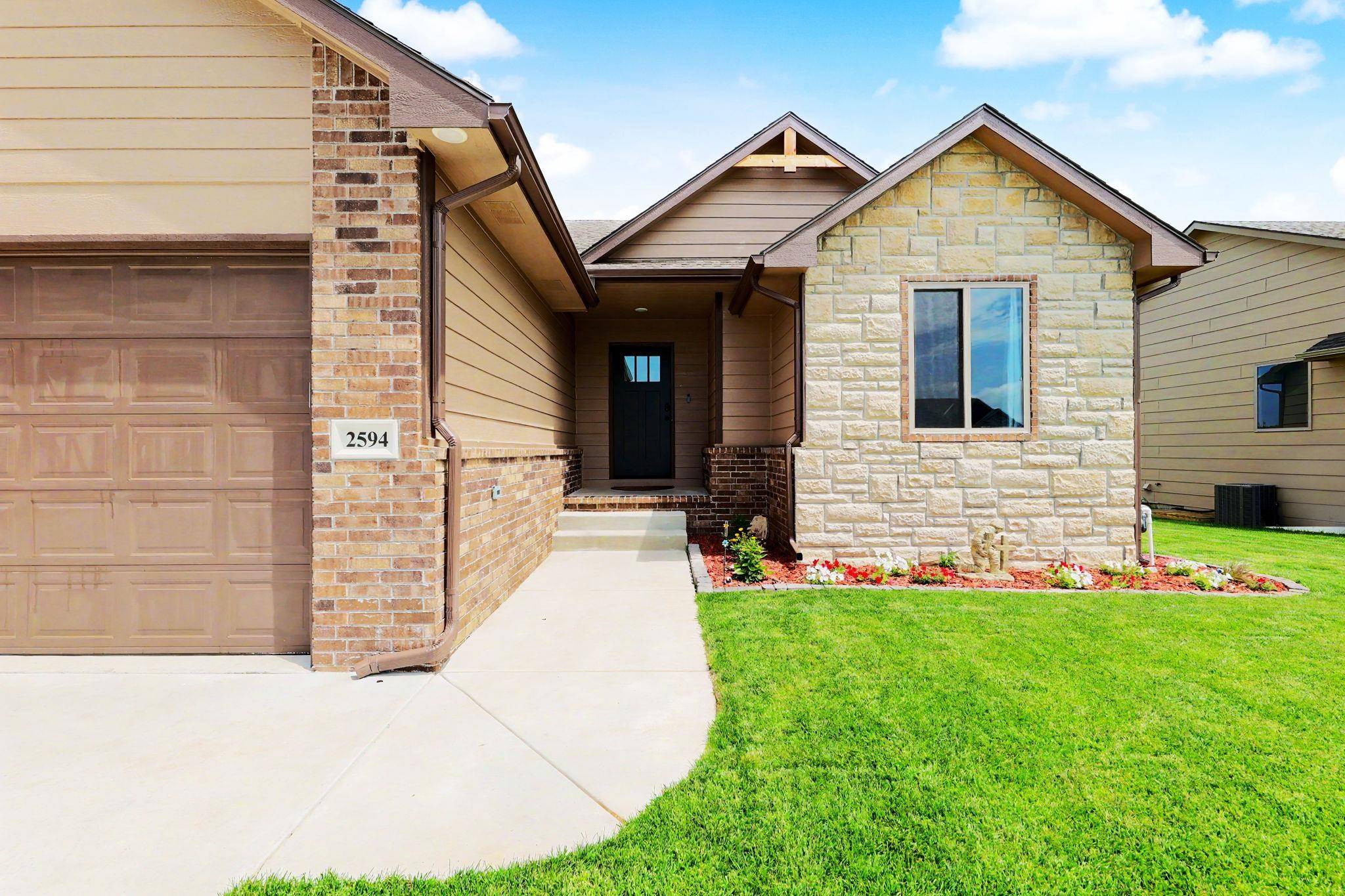2594 Spring Meadows Ct, Derby, KS 67037