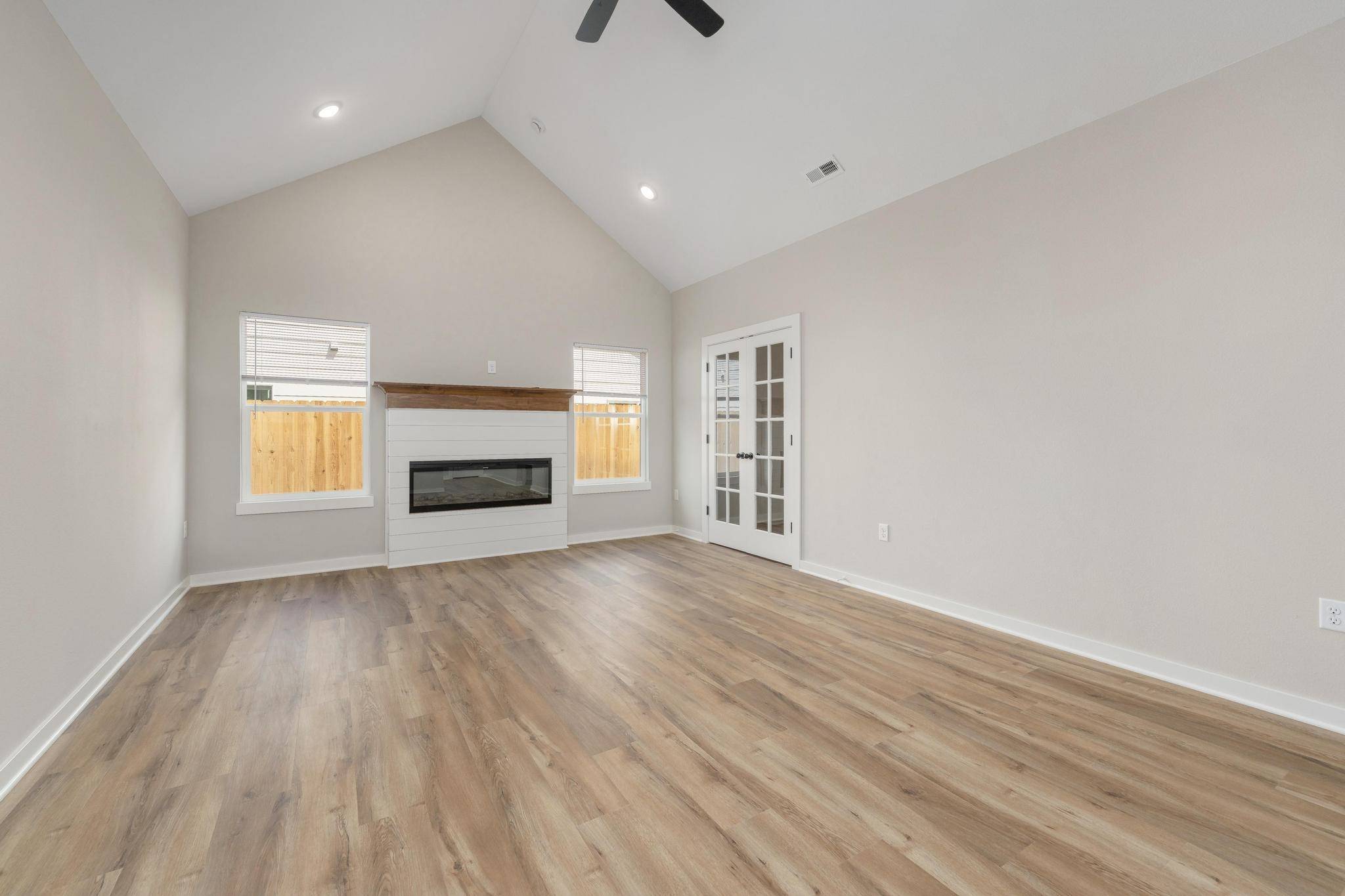 809 N Rainbow Lake St, Wichita, KS 67235