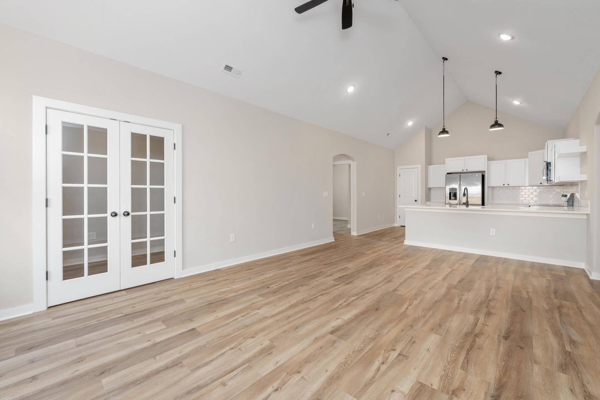 809 N Rainbow Lake St, Wichita, KS 67235