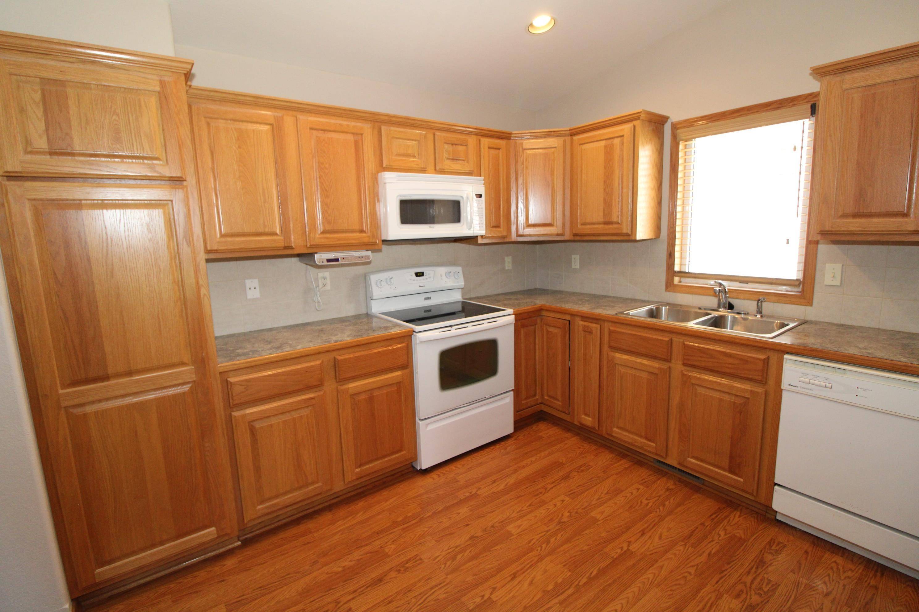 1280 S High St, El Dorado, KS 67042