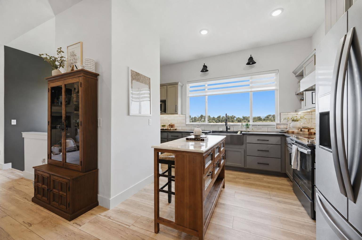 1327 W Footbridge St, Goddard, KS 67052