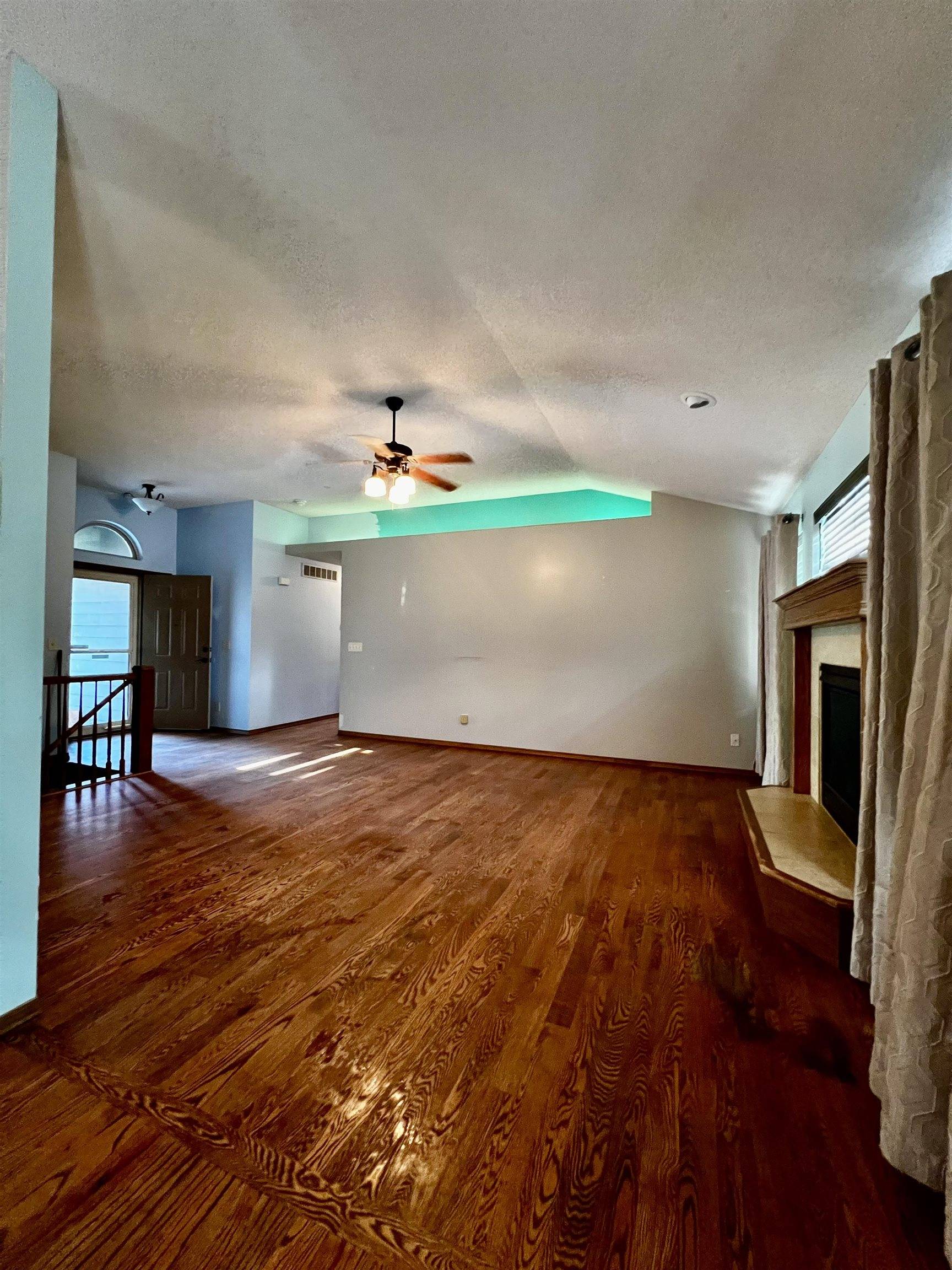 8905 N Ridgewood Ln, Park City, KS 67147