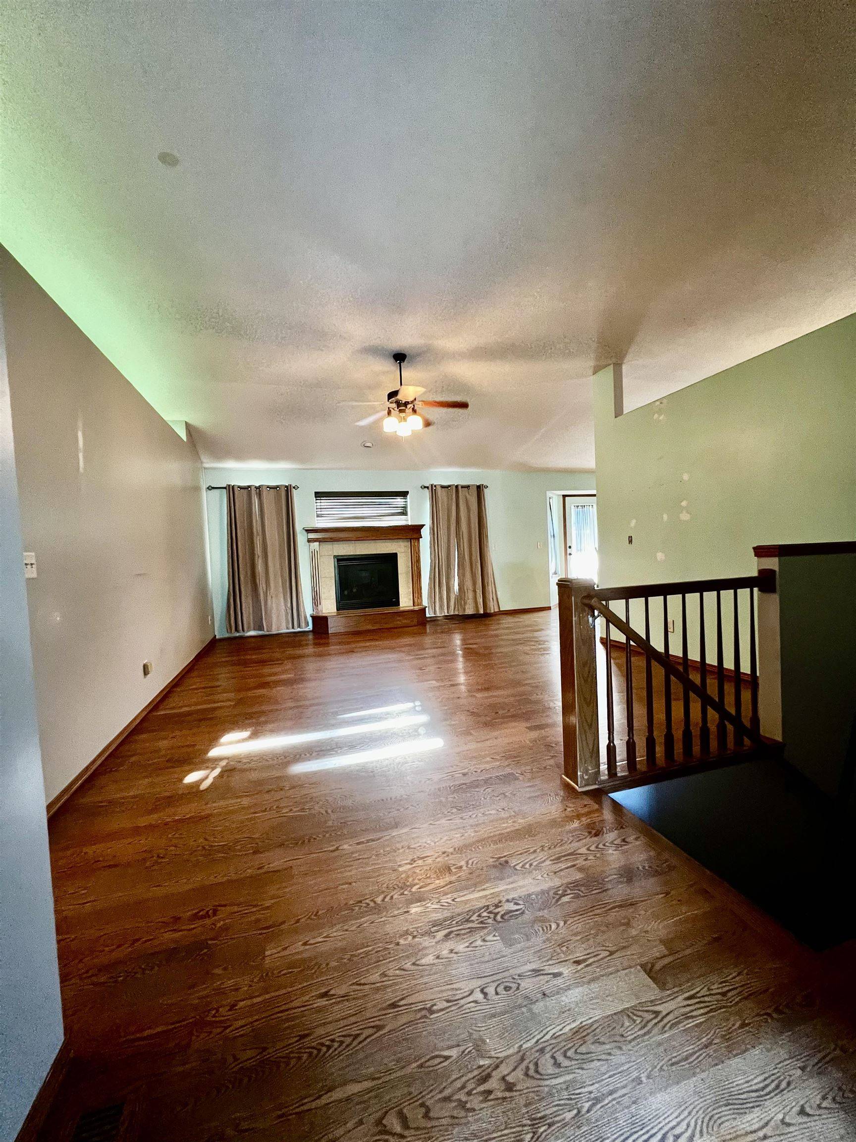8905 N Ridgewood Ln, Park City, KS 67147
