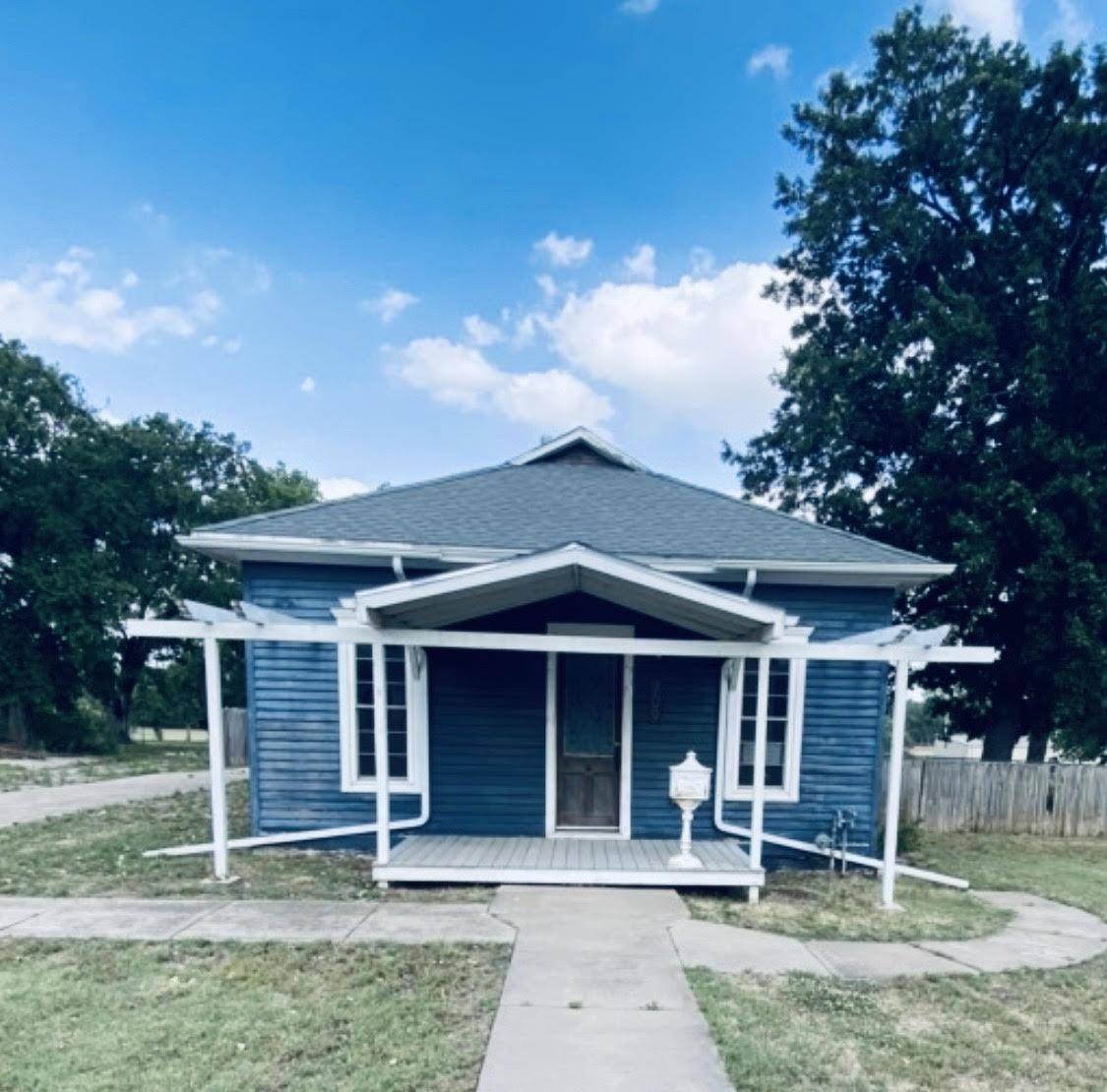 709 N A, Wellington, KS 67152