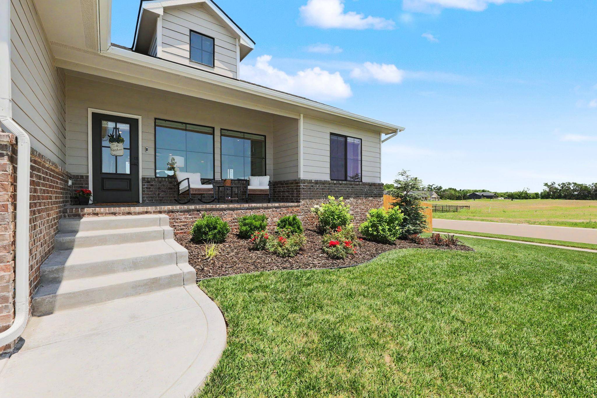 3401 S Linden Ct, Wichita, KS 67210