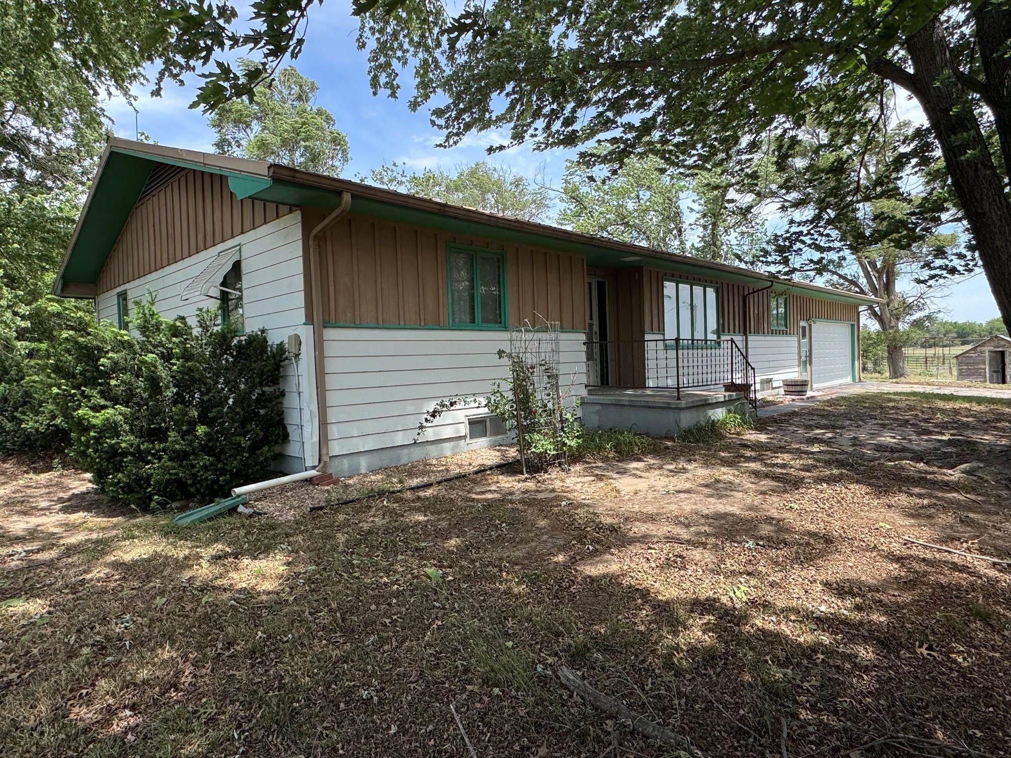 914 N Burmac Rd., Burrton, KS 67020