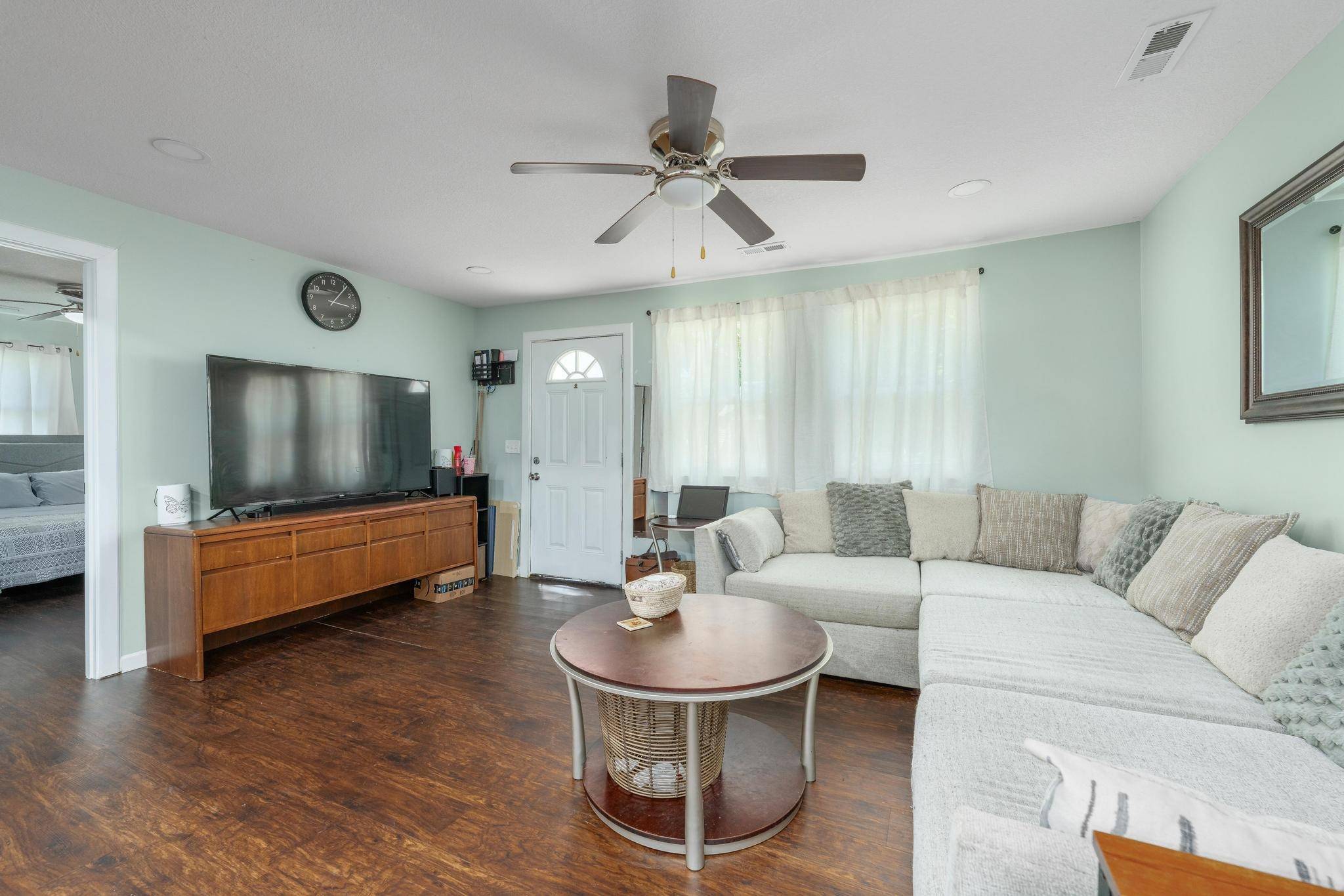 4210 E Menlo Dr, Wichita, KS 67218