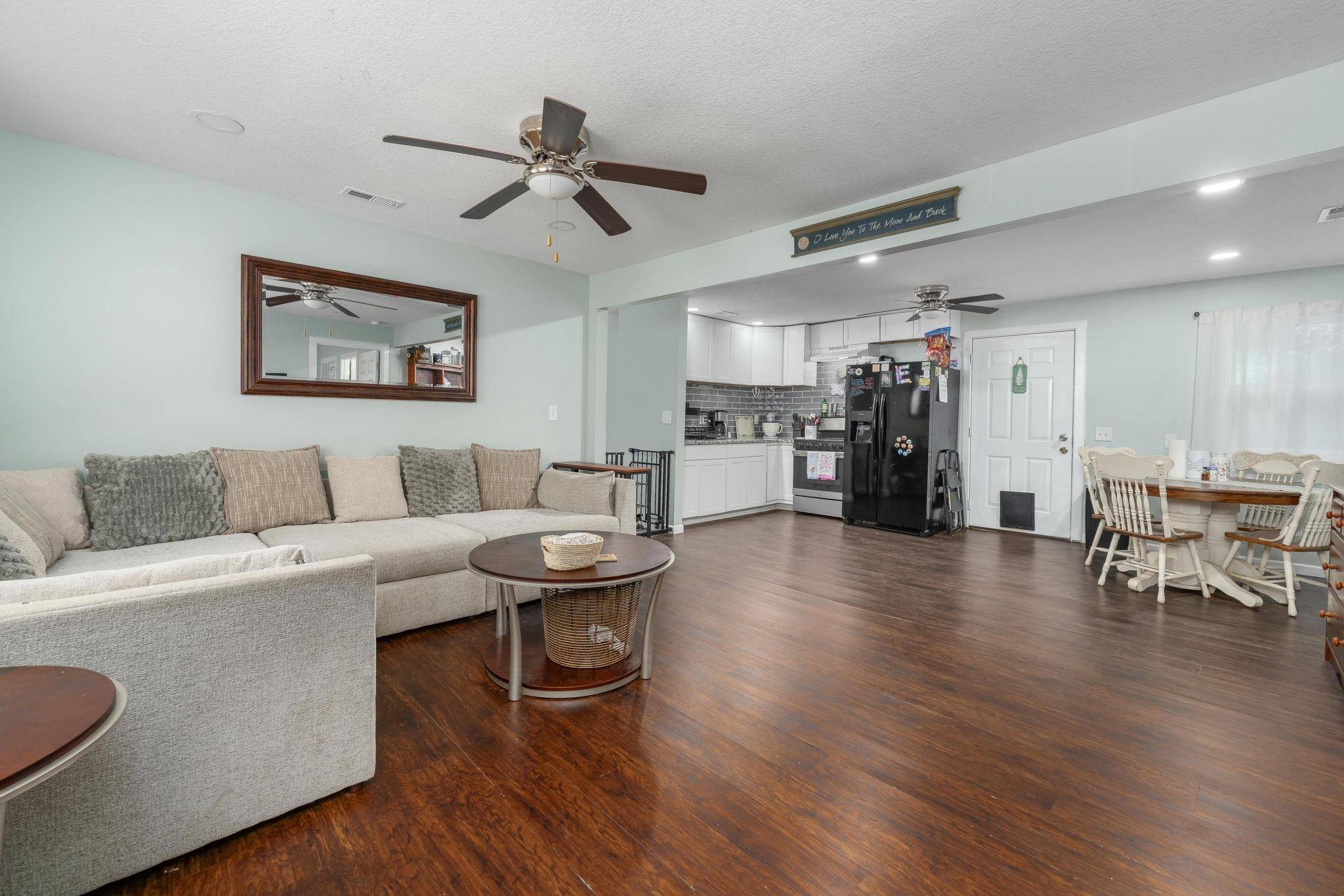 4210 E Menlo Dr, Wichita, KS 67218
