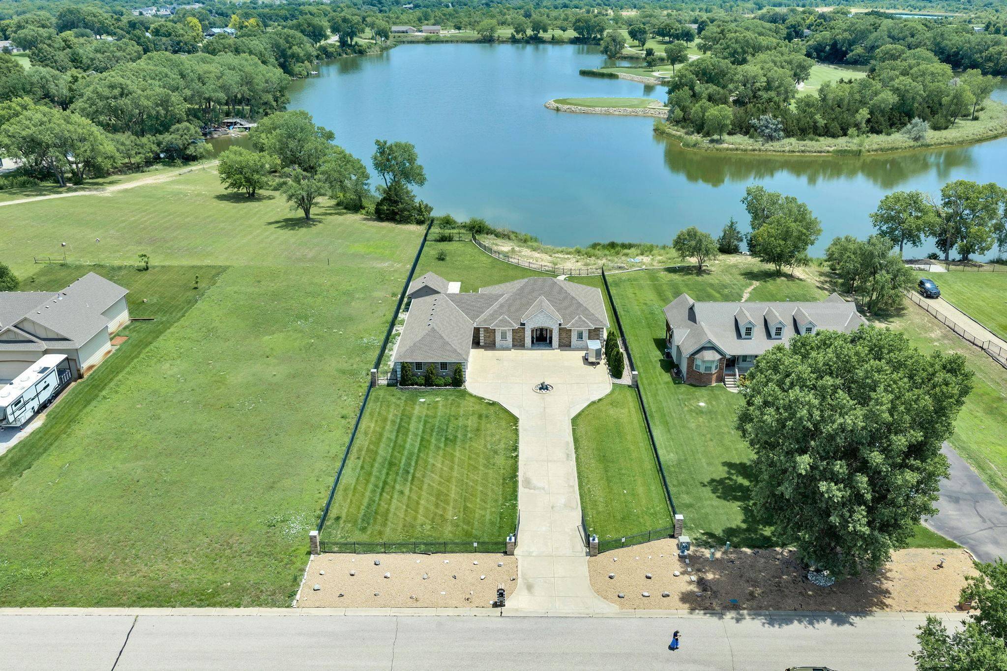 6628 S Hydraulic, Wichita, KS 67216