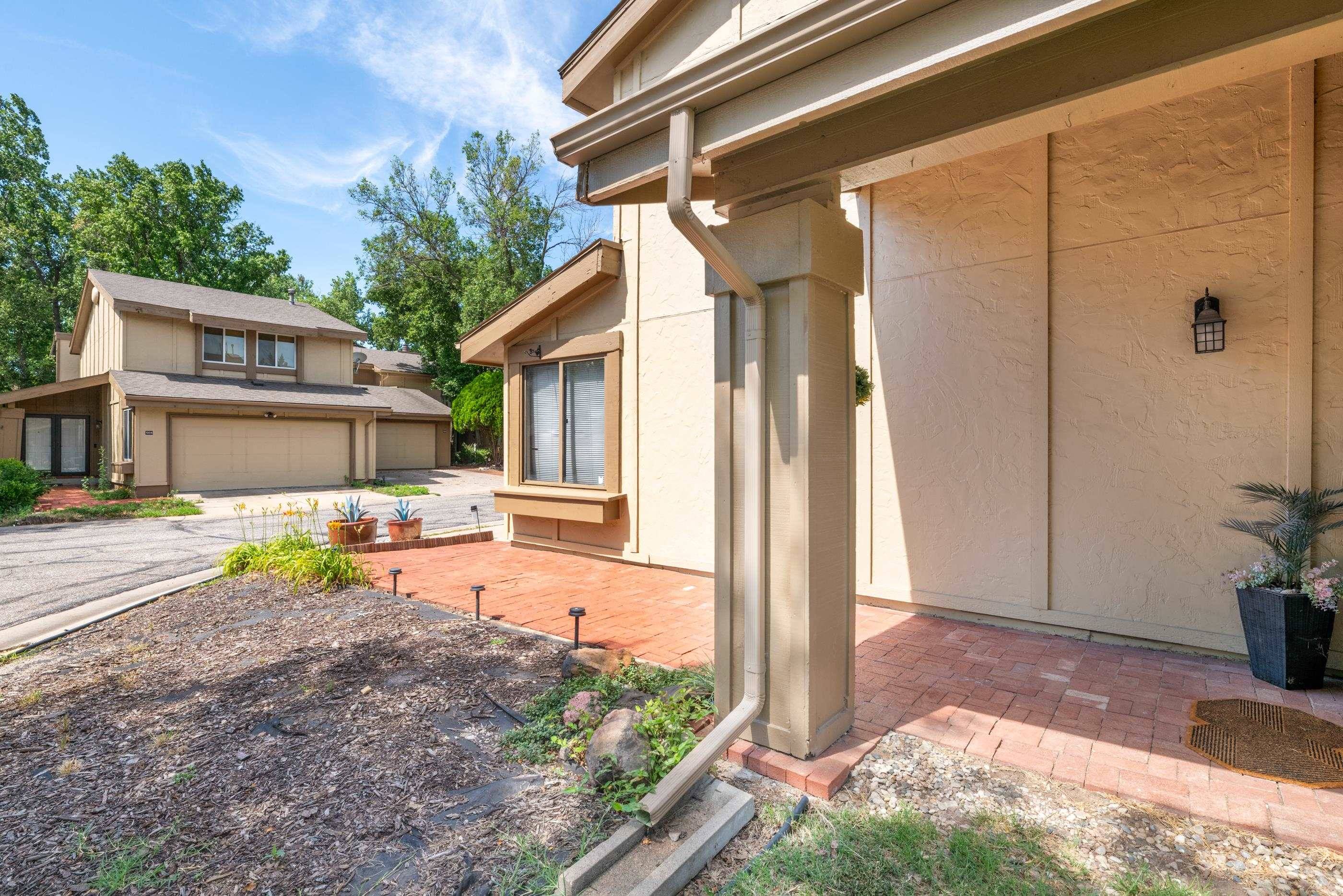 8419 E Harry St, Wichita, KS 67207