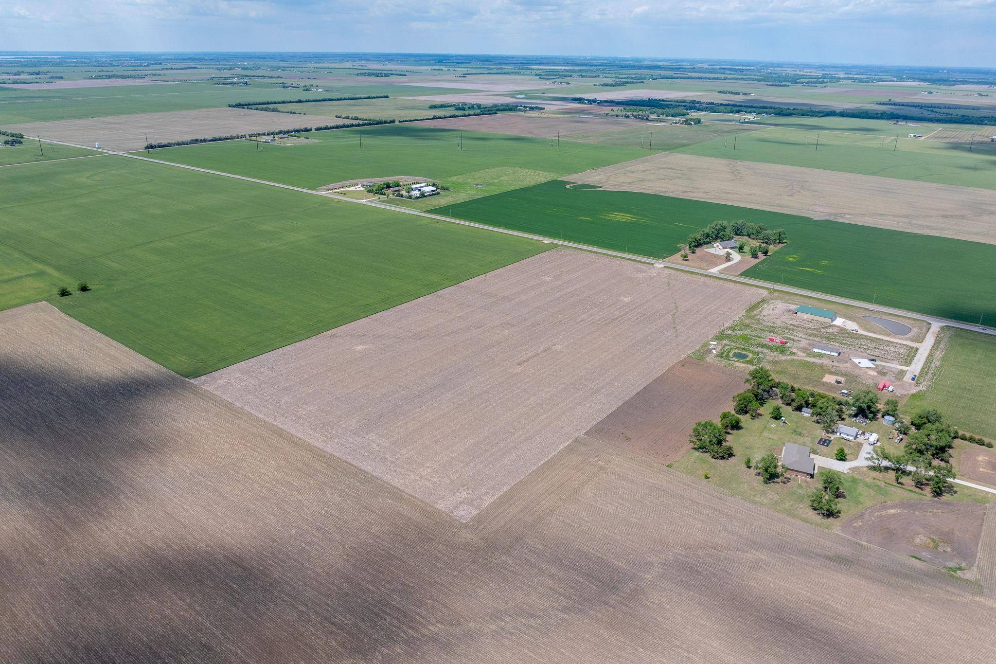 00000 W 21st St N, Garden Plain, KS 67050