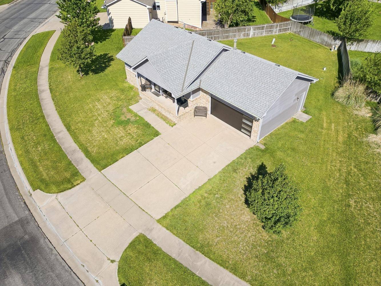 2308 E Spring Hill Dr, Goddard, KS 67052