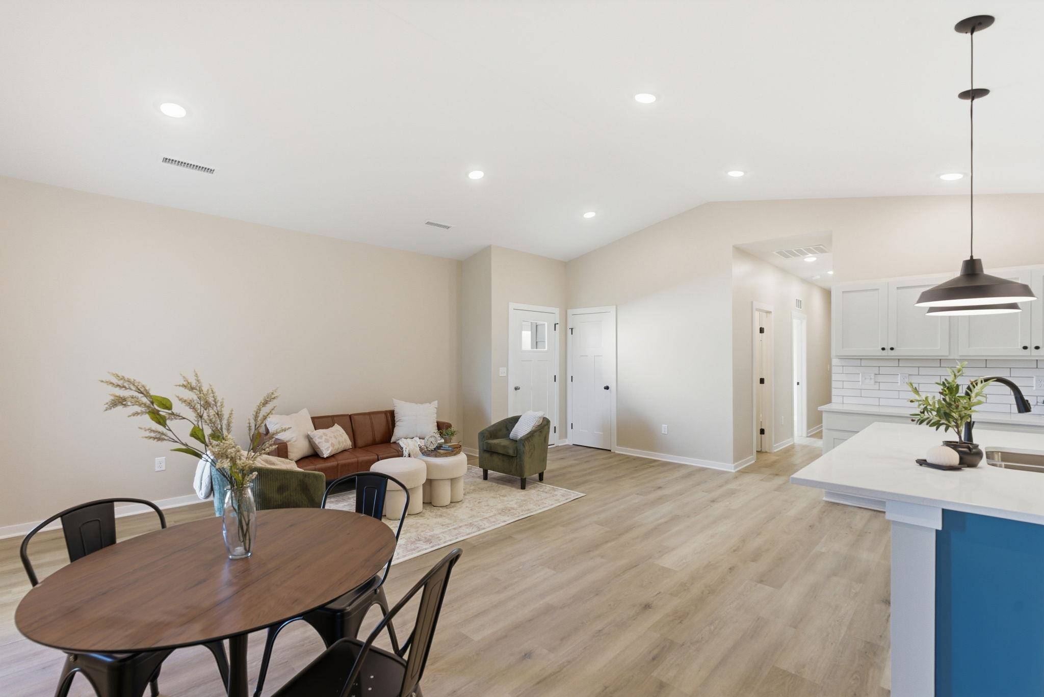 236 & 238 N Mendocino St, Goddard, KS 67205