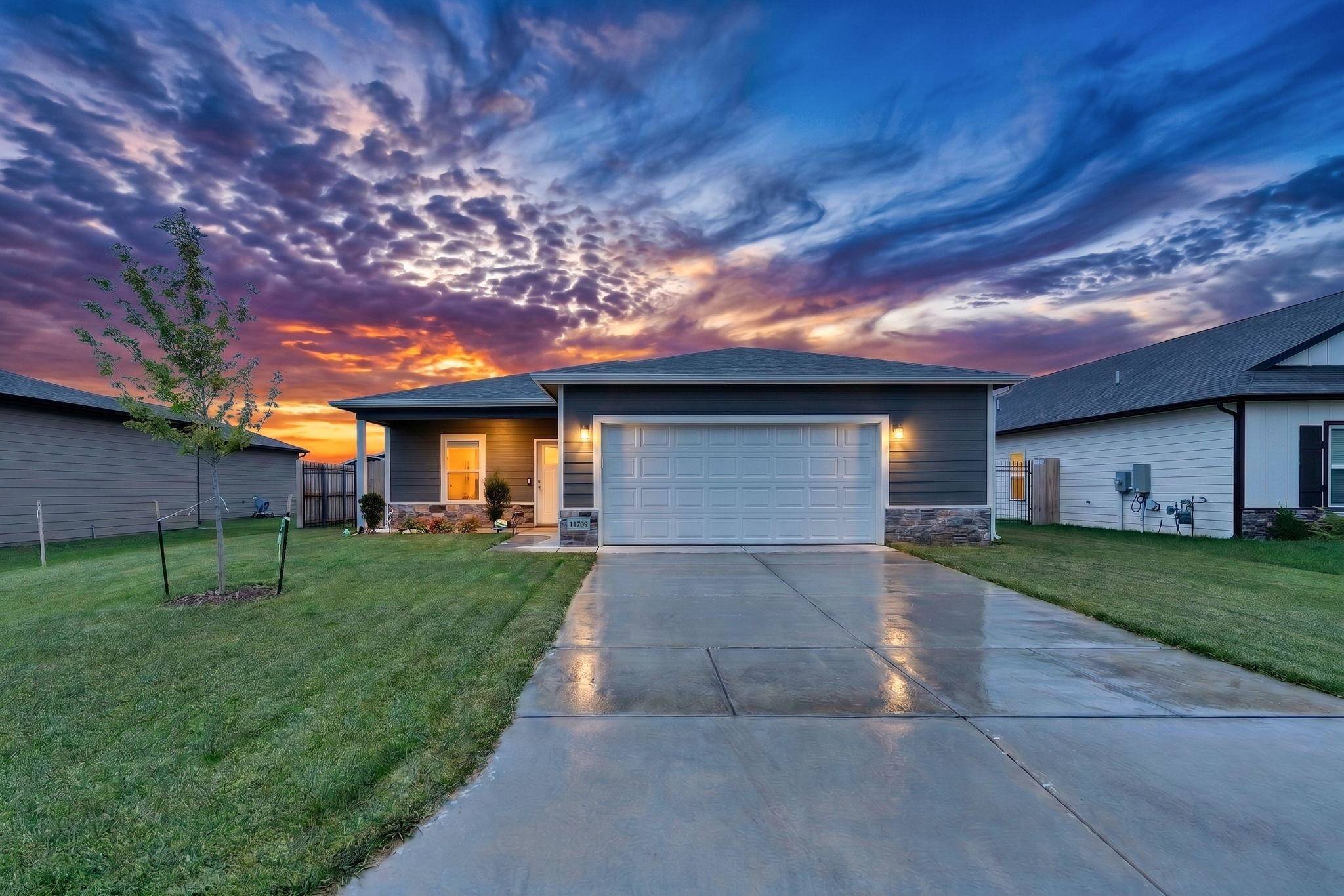 11709 W Scarlett Ct, Maize, KS 67101