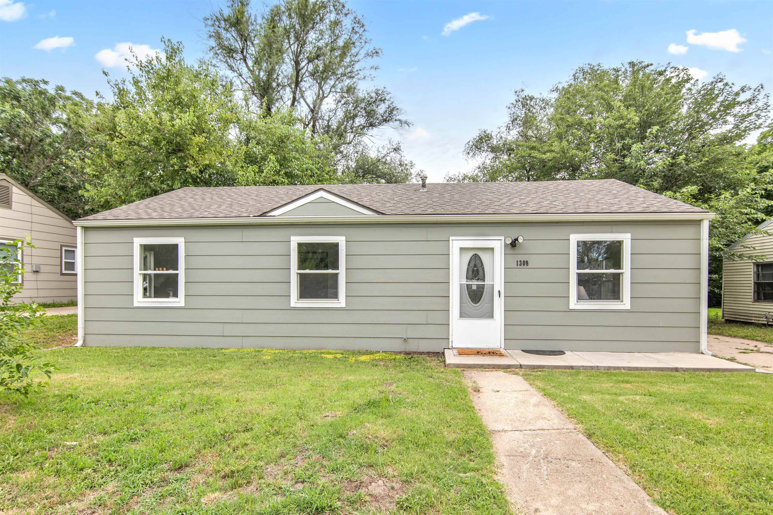 1309 E Charleston Dr, Park City, KS 67219