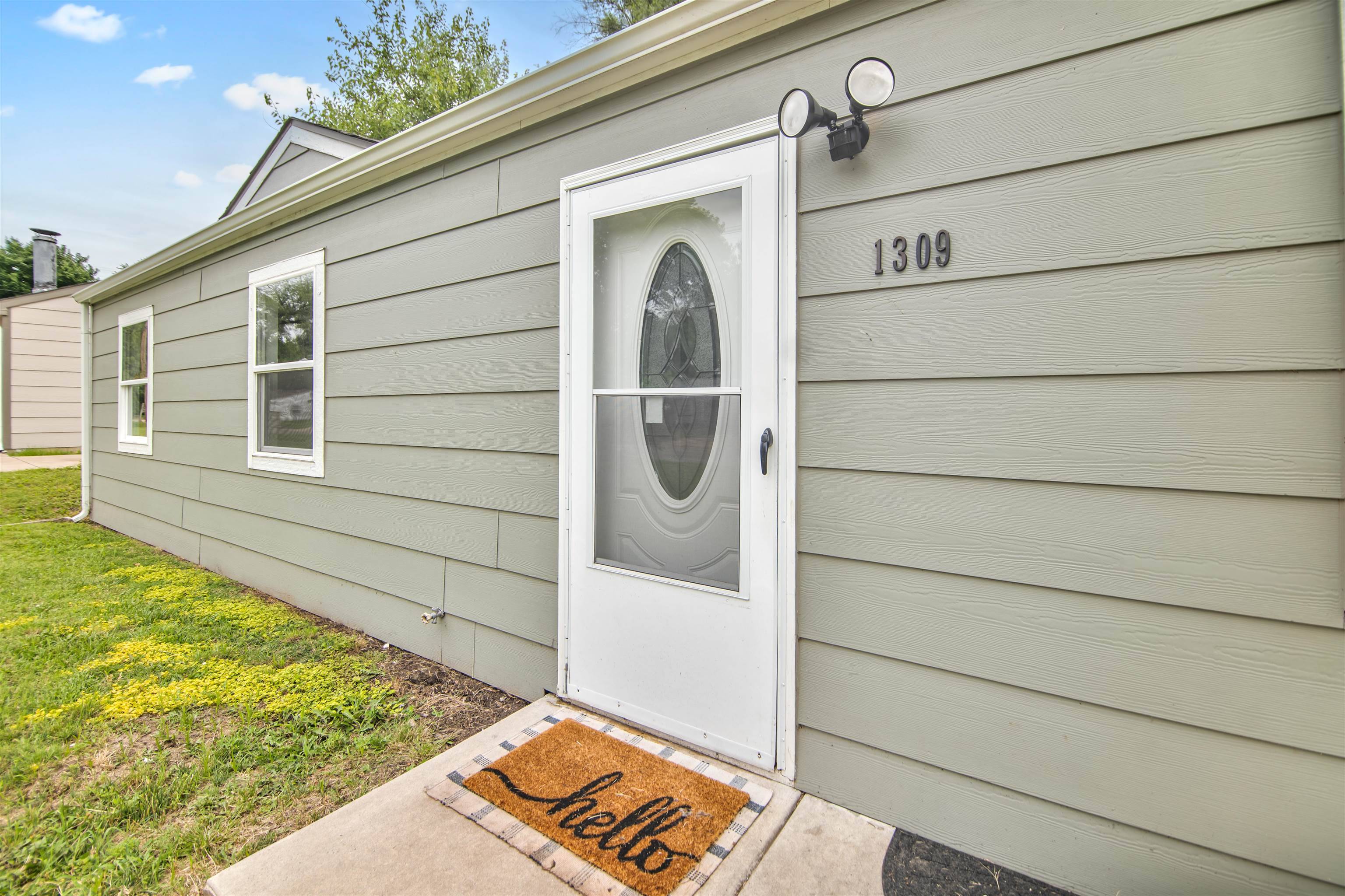 1309 E Charleston Dr, Park City, KS 67219