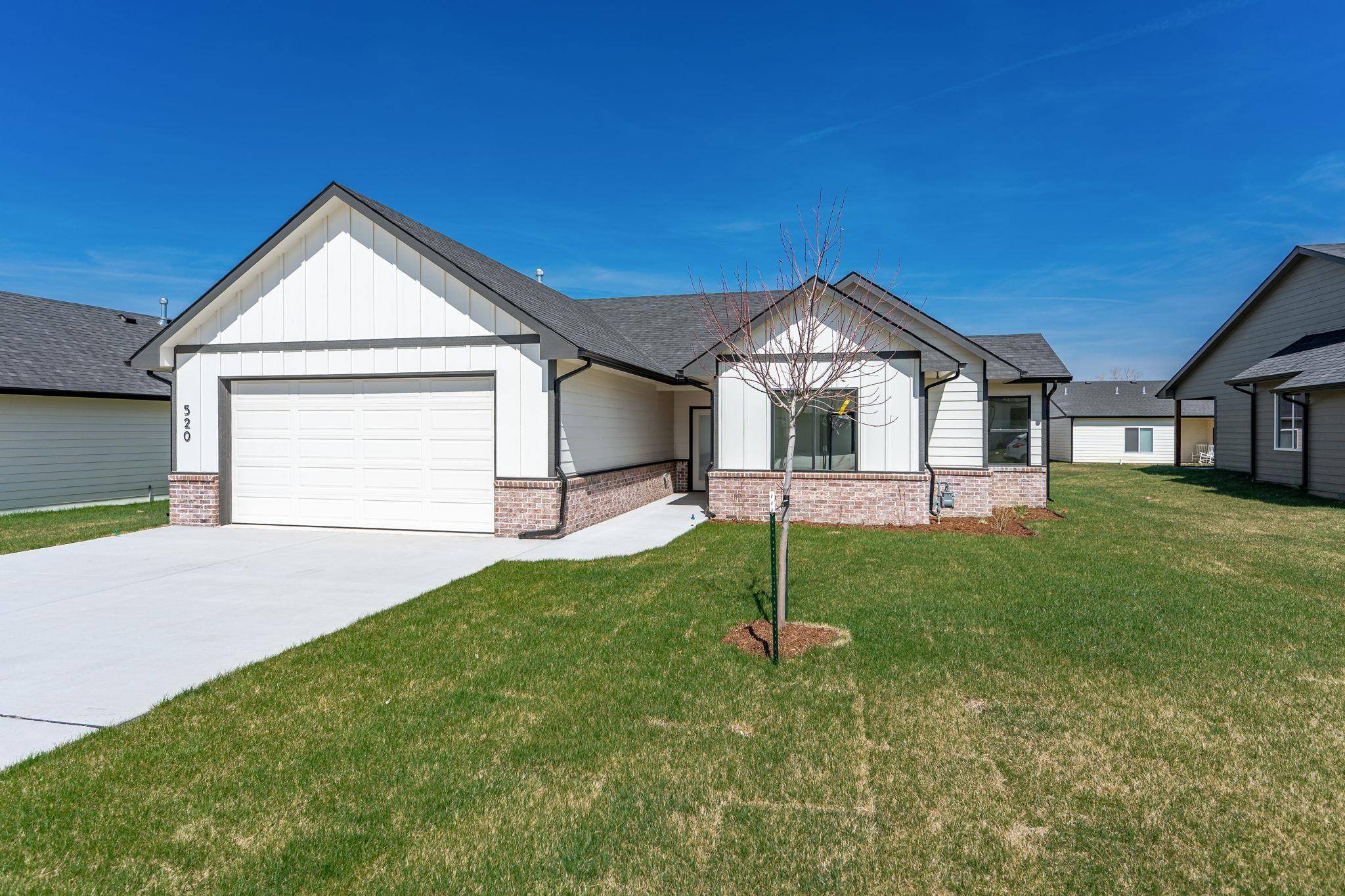520 E Elmwood St, Park City, KS 67147-1124