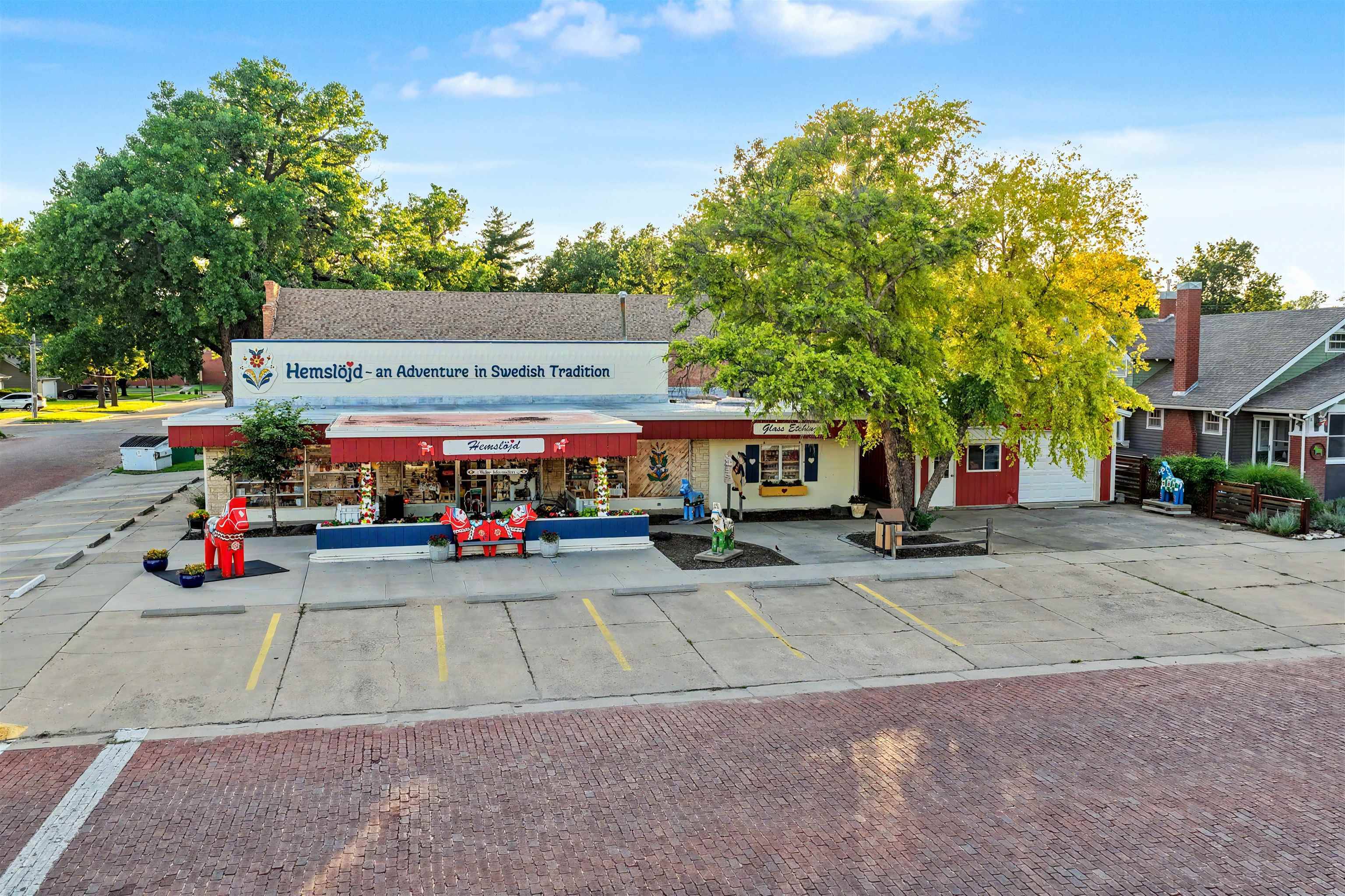 201 N Main St., Lindsborg, KS 67456