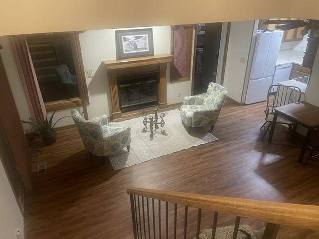 1037 N Lakewind, Wichita, KS 67212