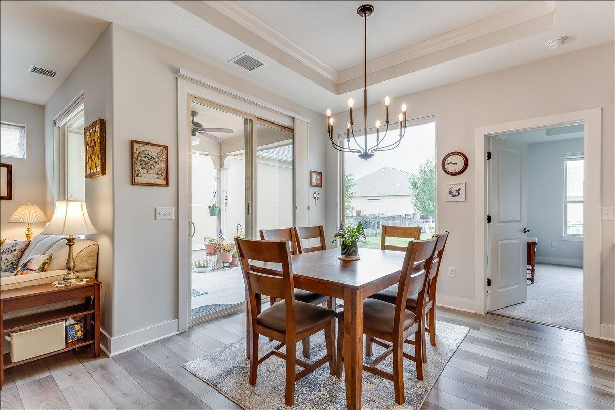 925 E Clearlake, Derby, KS 67037