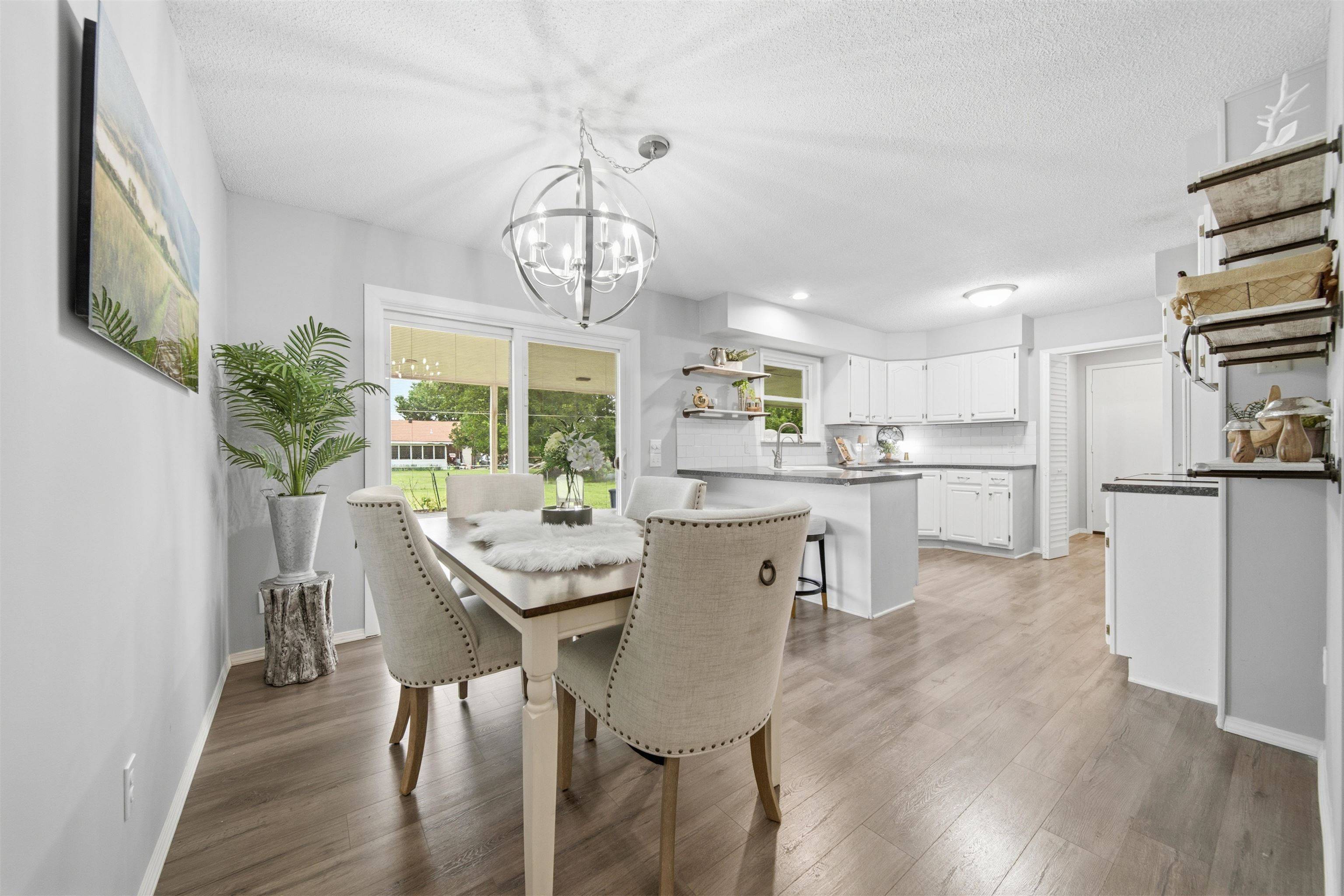 1401 S Fieldcrest, Wichita, KS 67209
