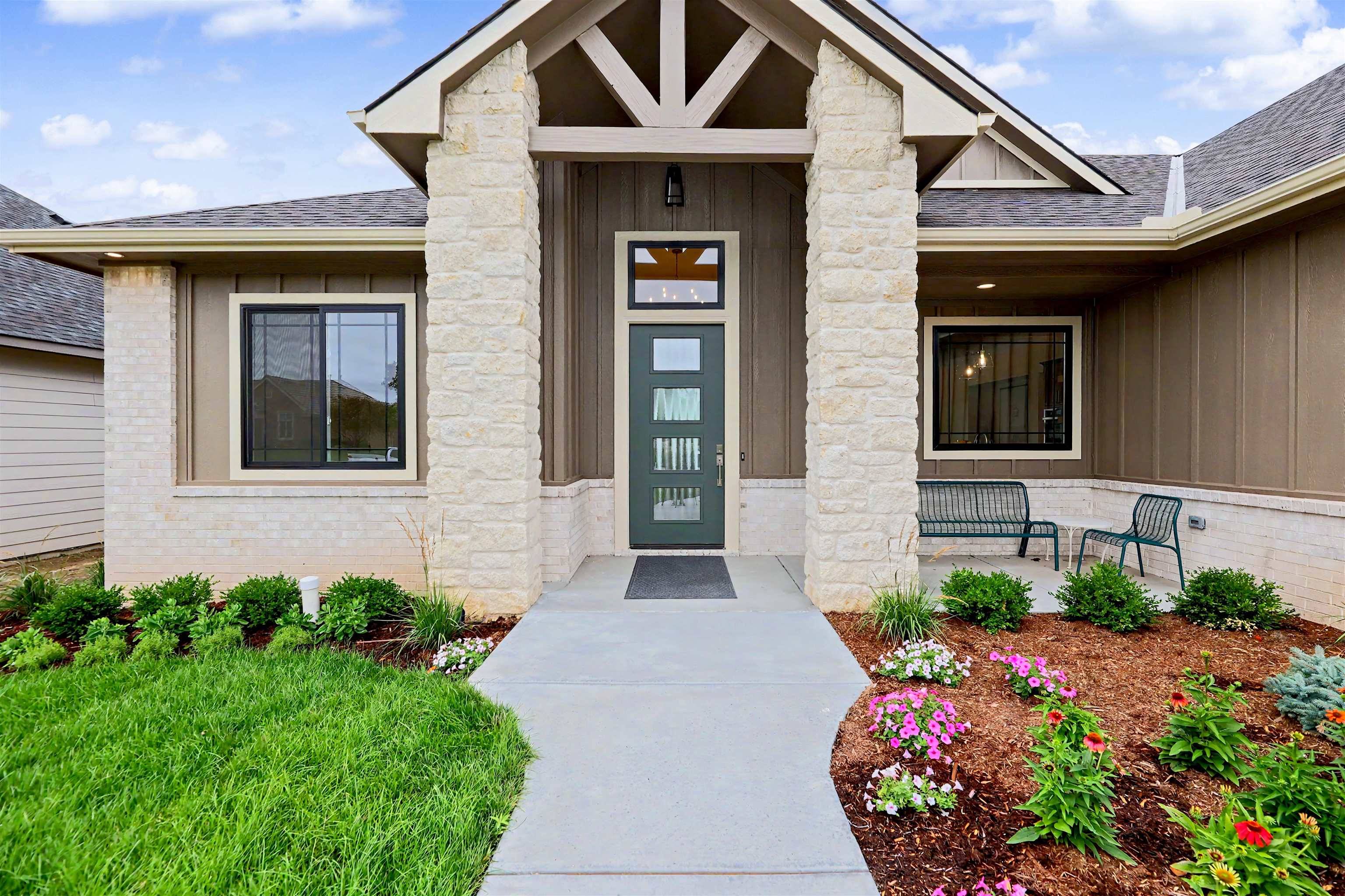 1834 W Harborlight, Wichita, KS 67204