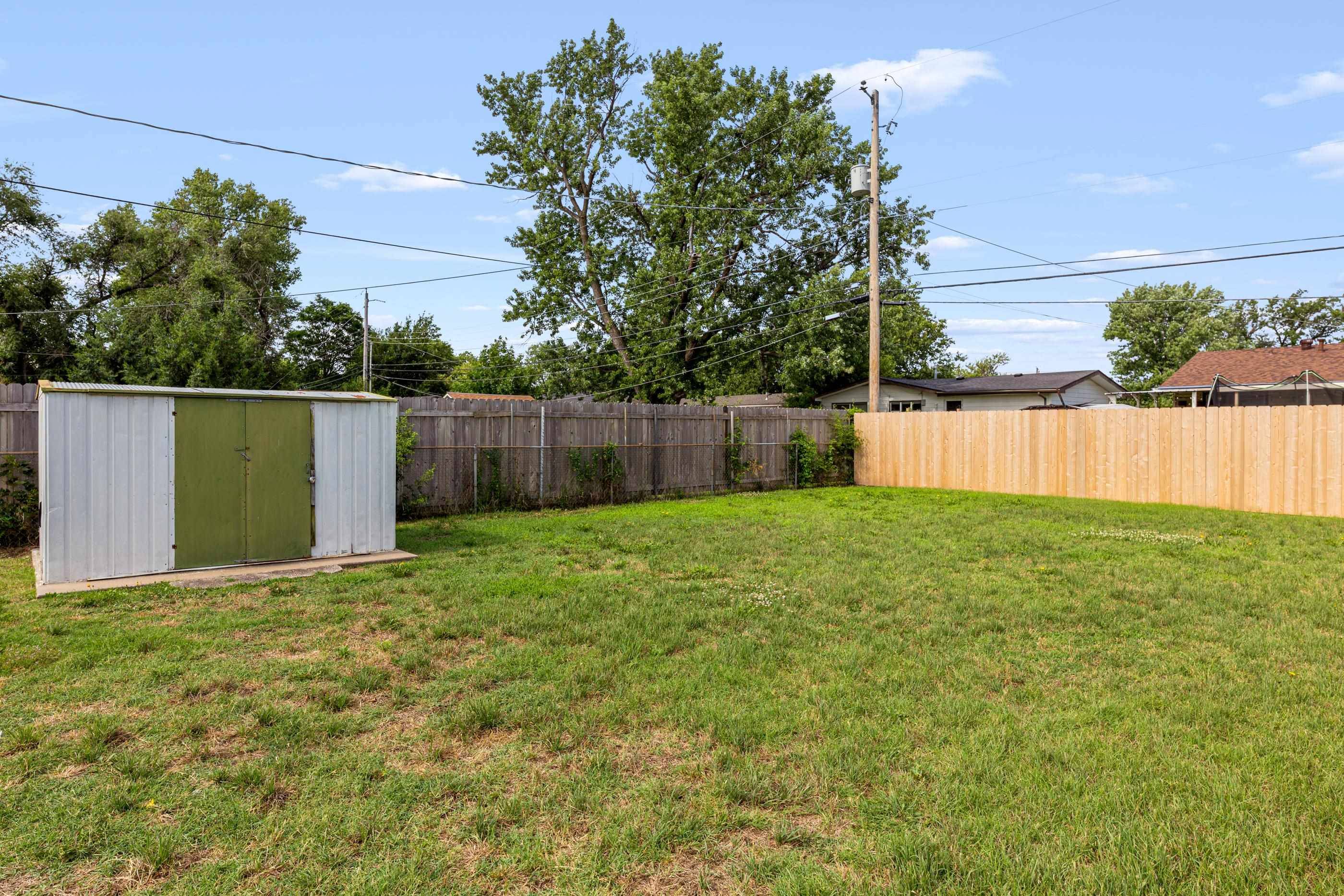 2609 S Elizabeth Ave, Wichita, KS 67217-2221