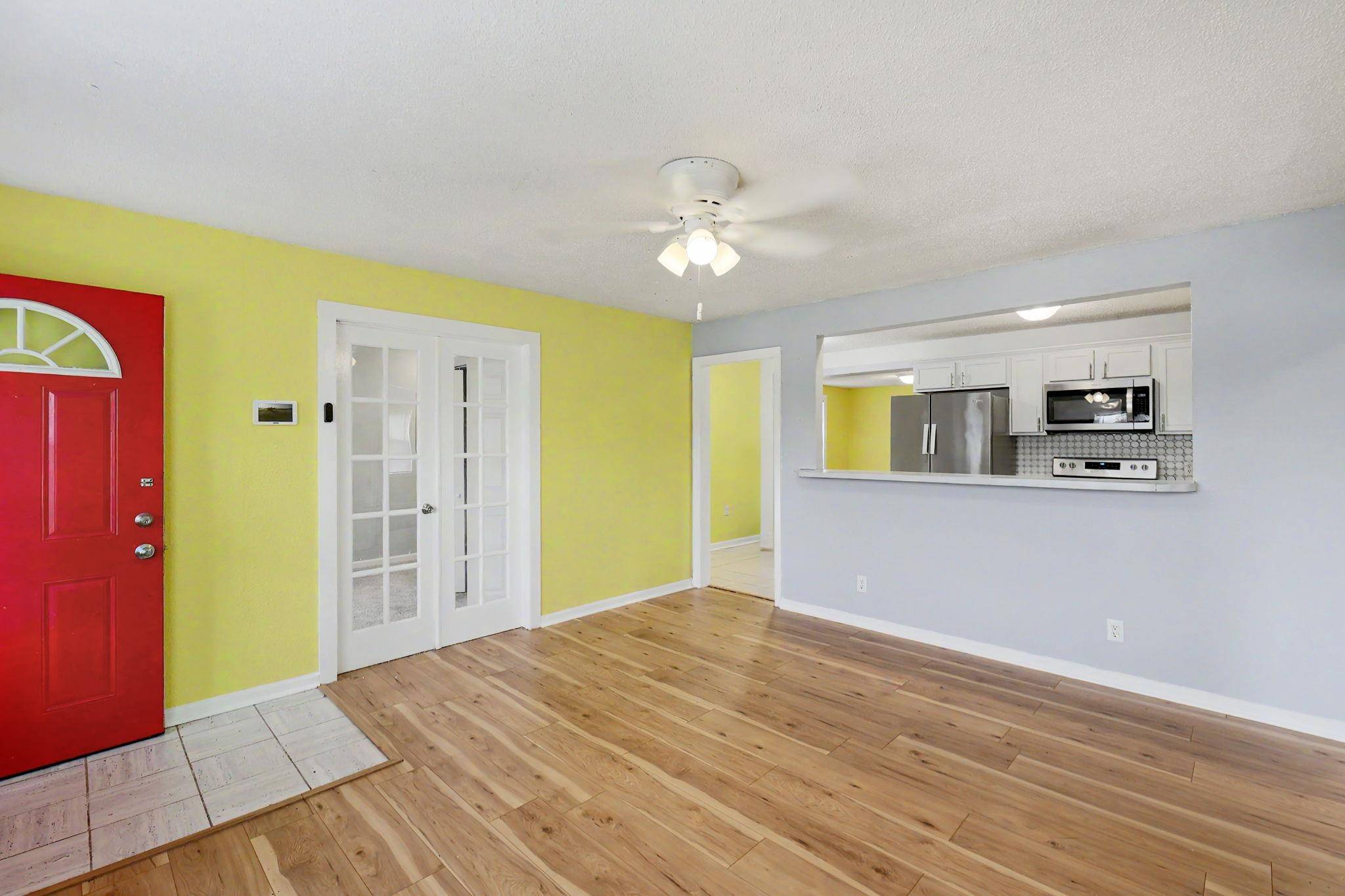 2154 S Seneca St, Wichita, KS 67213
