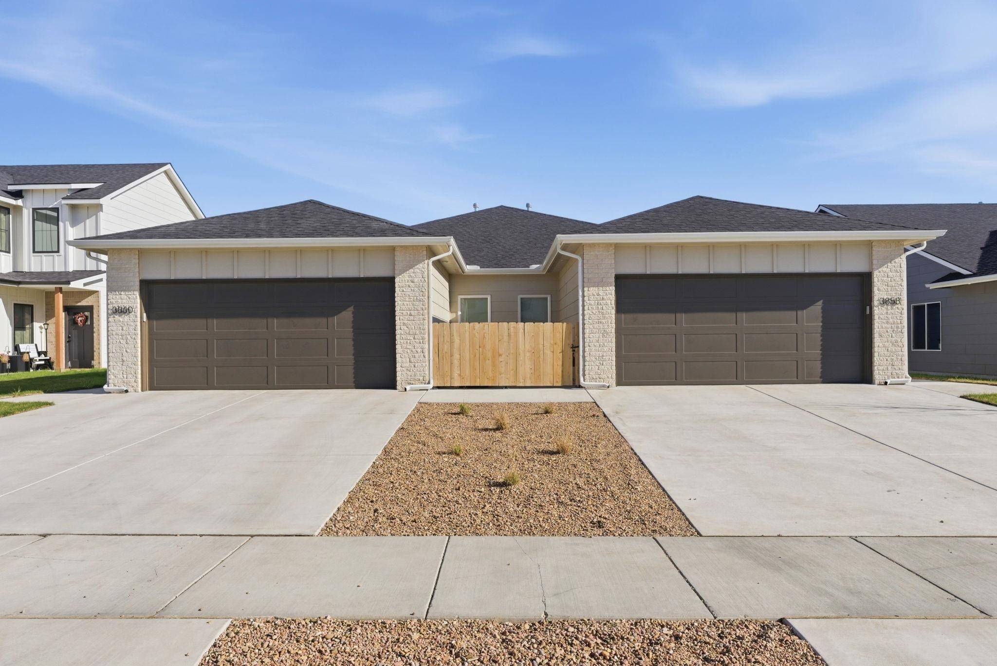 238 & 240 N Gowen St, Goddard, KS 67205