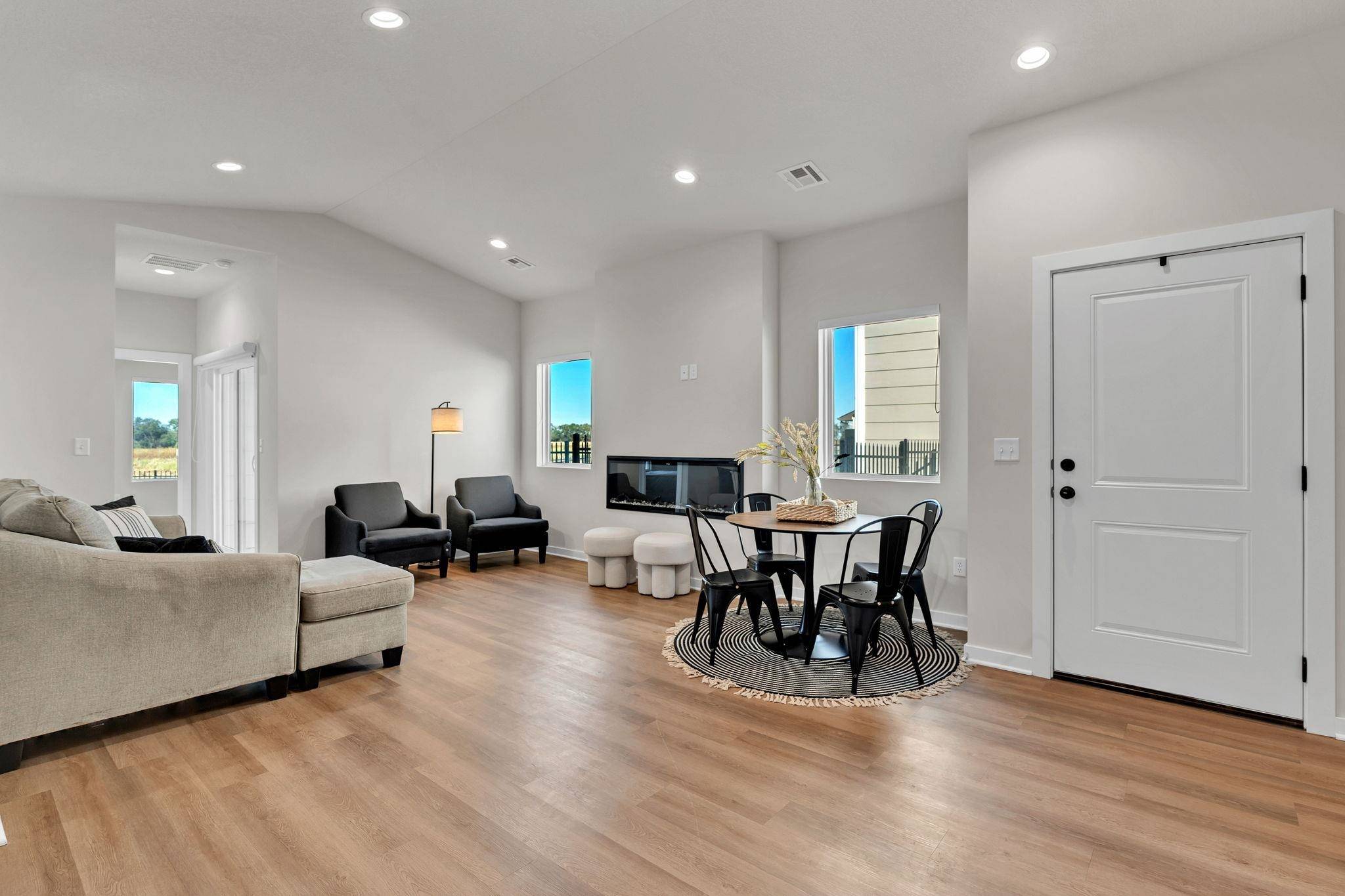 16918 & 16920 W Leyland St, Goddard, KS 67052