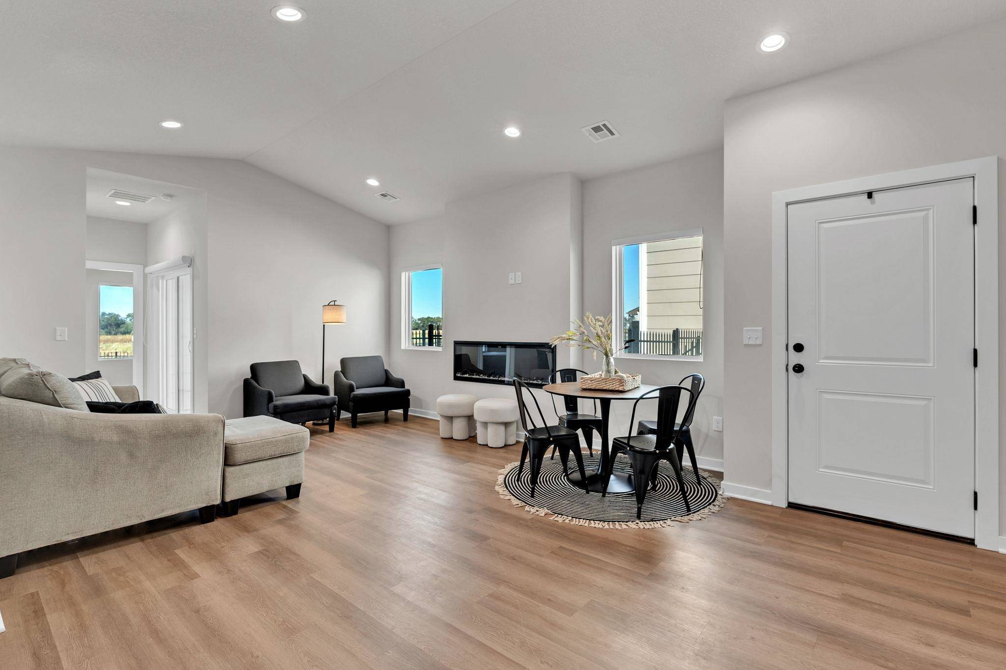 16918 & 16920 W Leyland St, Goddard, KS 67052
