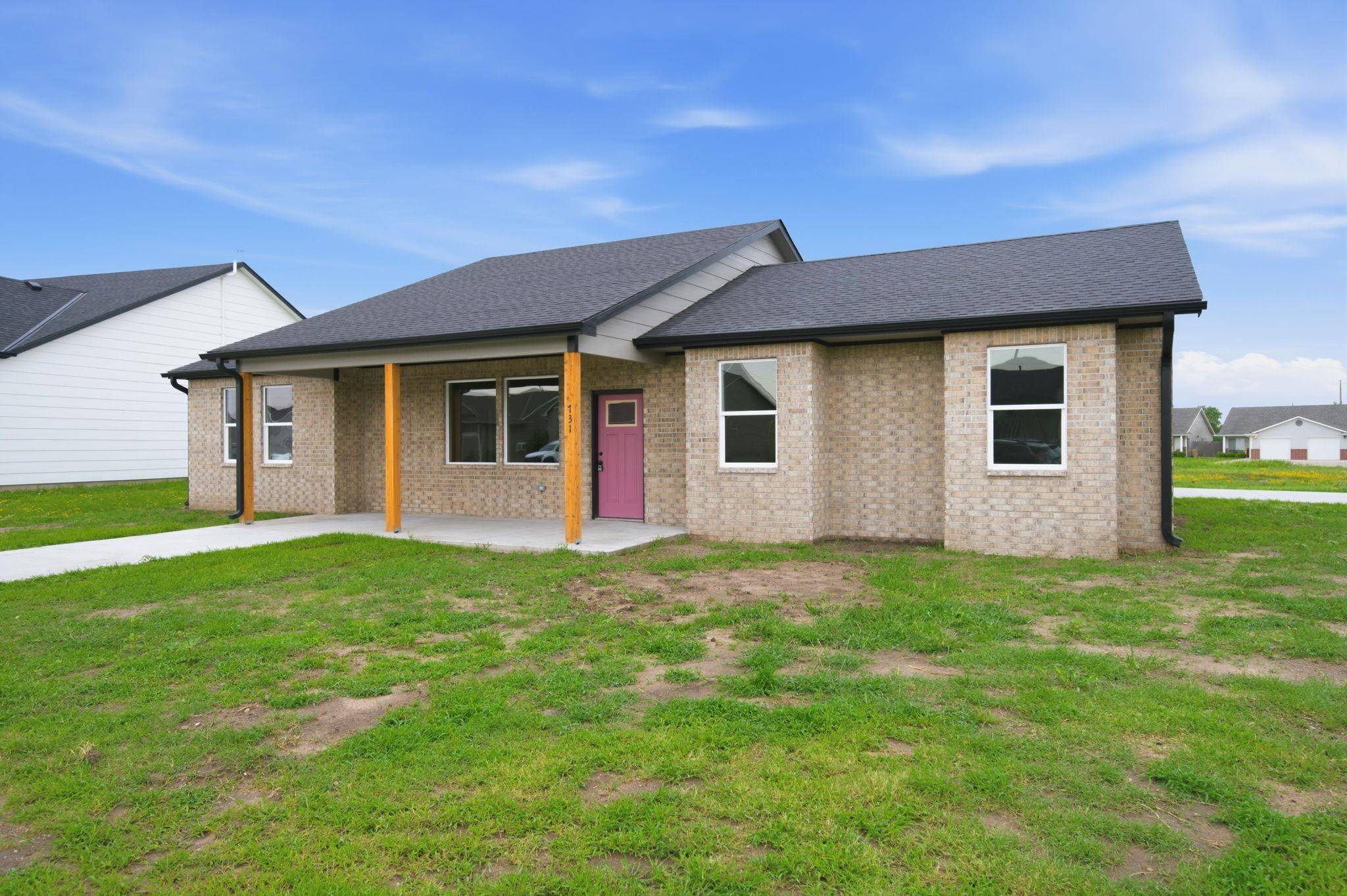 731 N Wakefield Ave, Valley Center, KS 67147