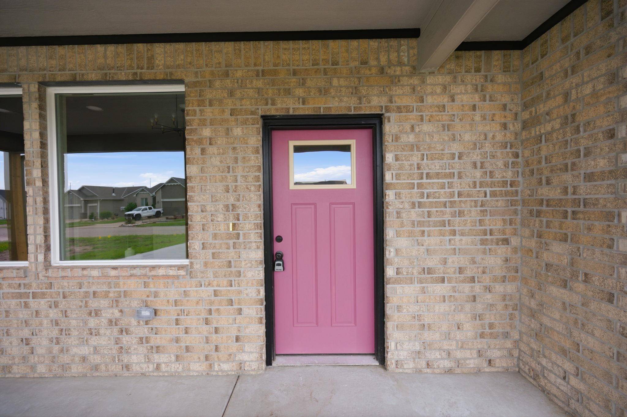 731 N Wakefield Ave, Valley Center, KS 67147