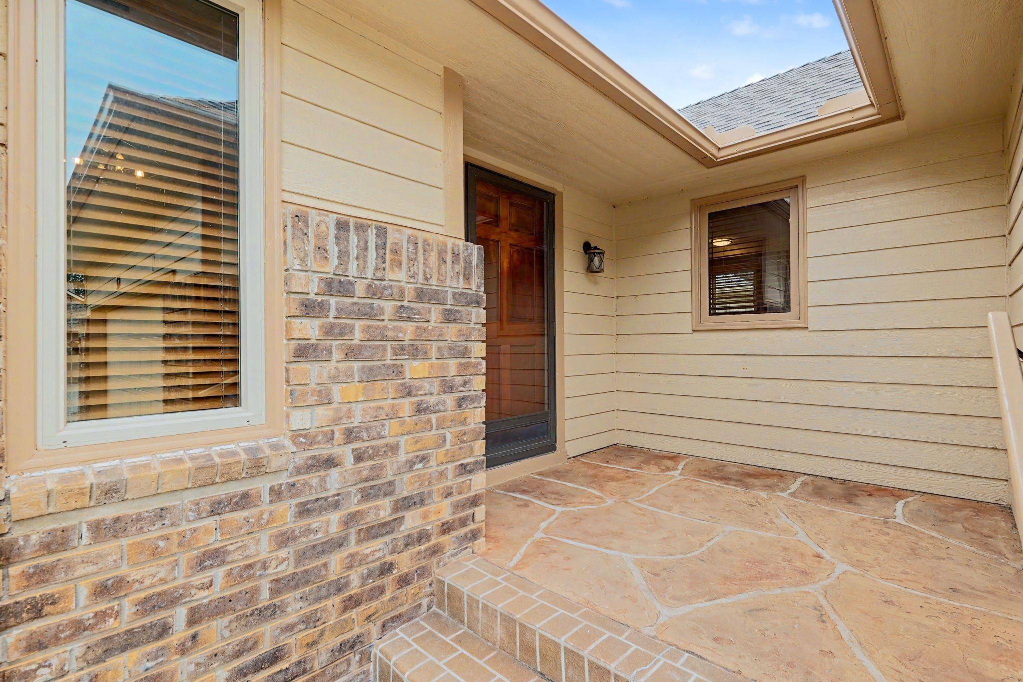 11725 W Alderny Ct, Wichita, KS 67212