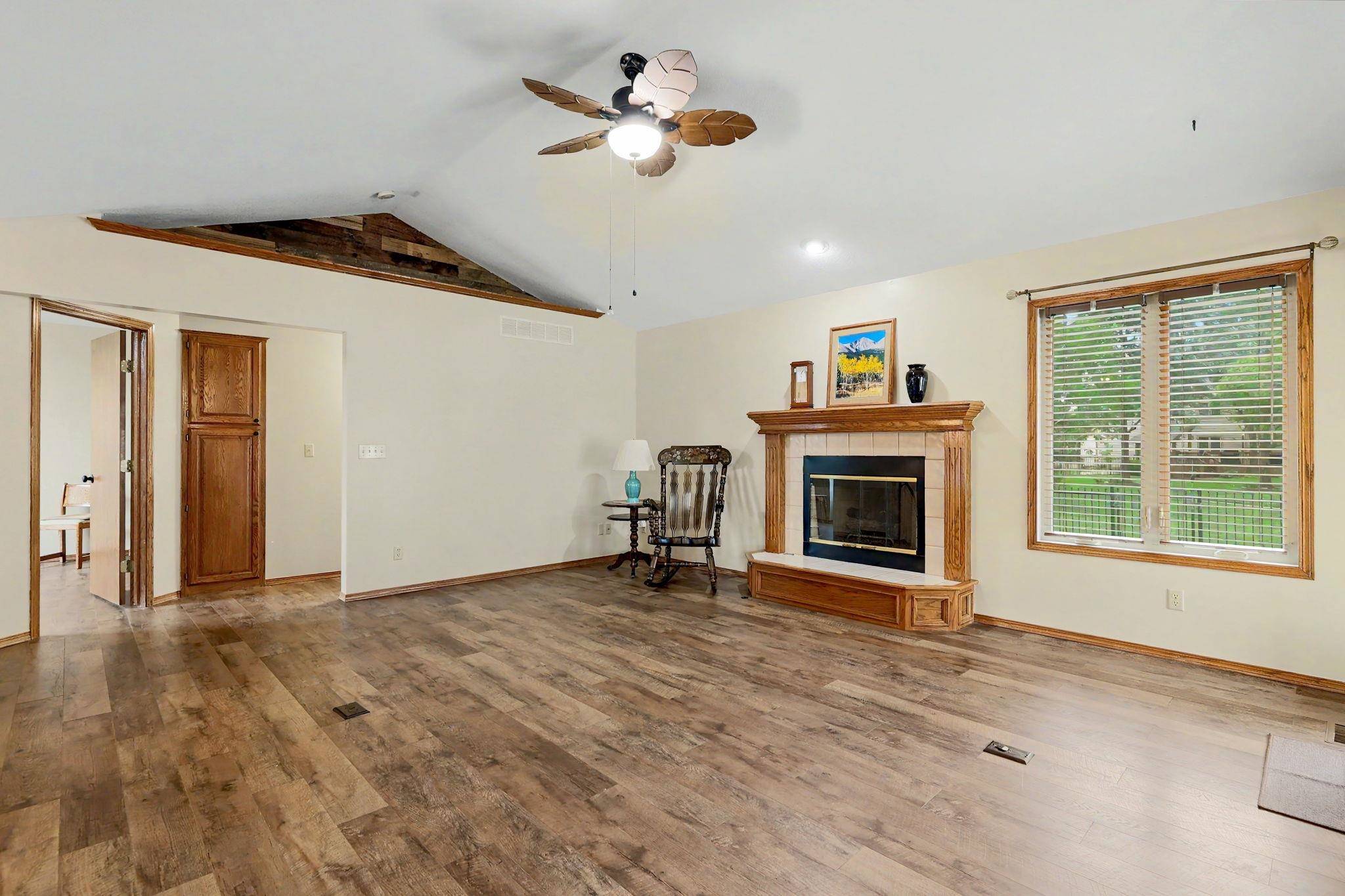 11725 W Alderny Ct, Wichita, KS 67212