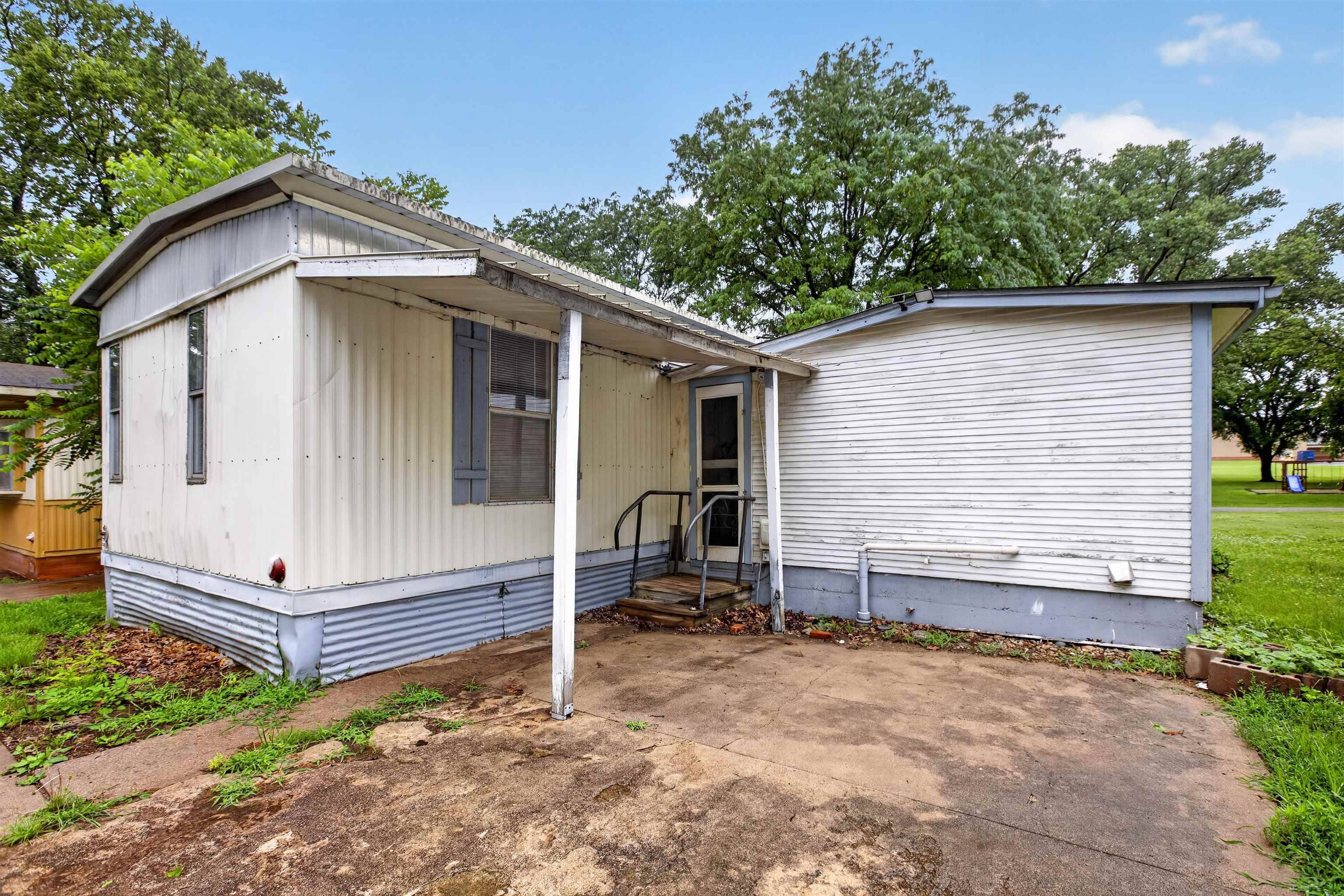 607 E Highland, Towanda, KS 67144