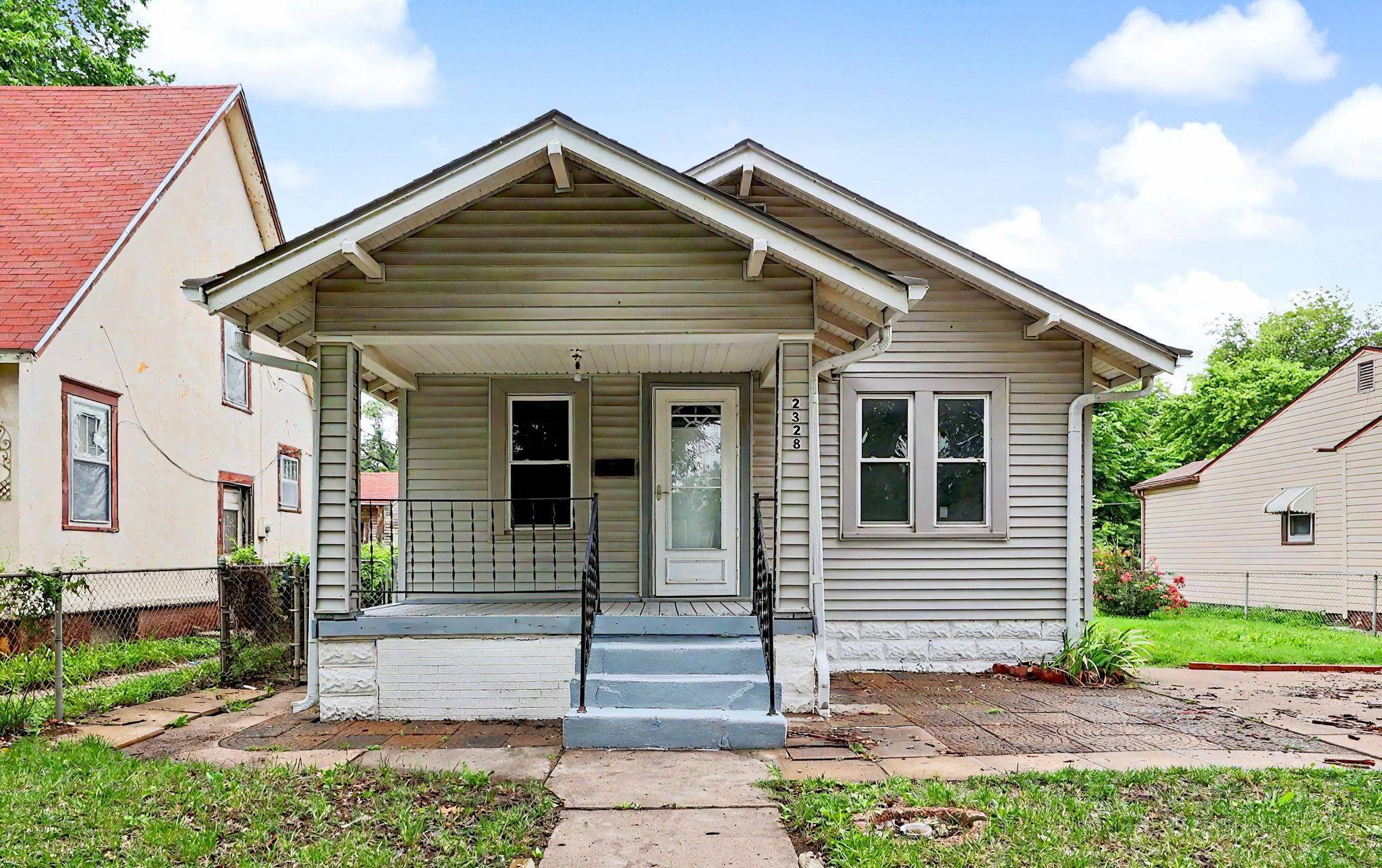 2328 W Maple, Wichita, KS 67213