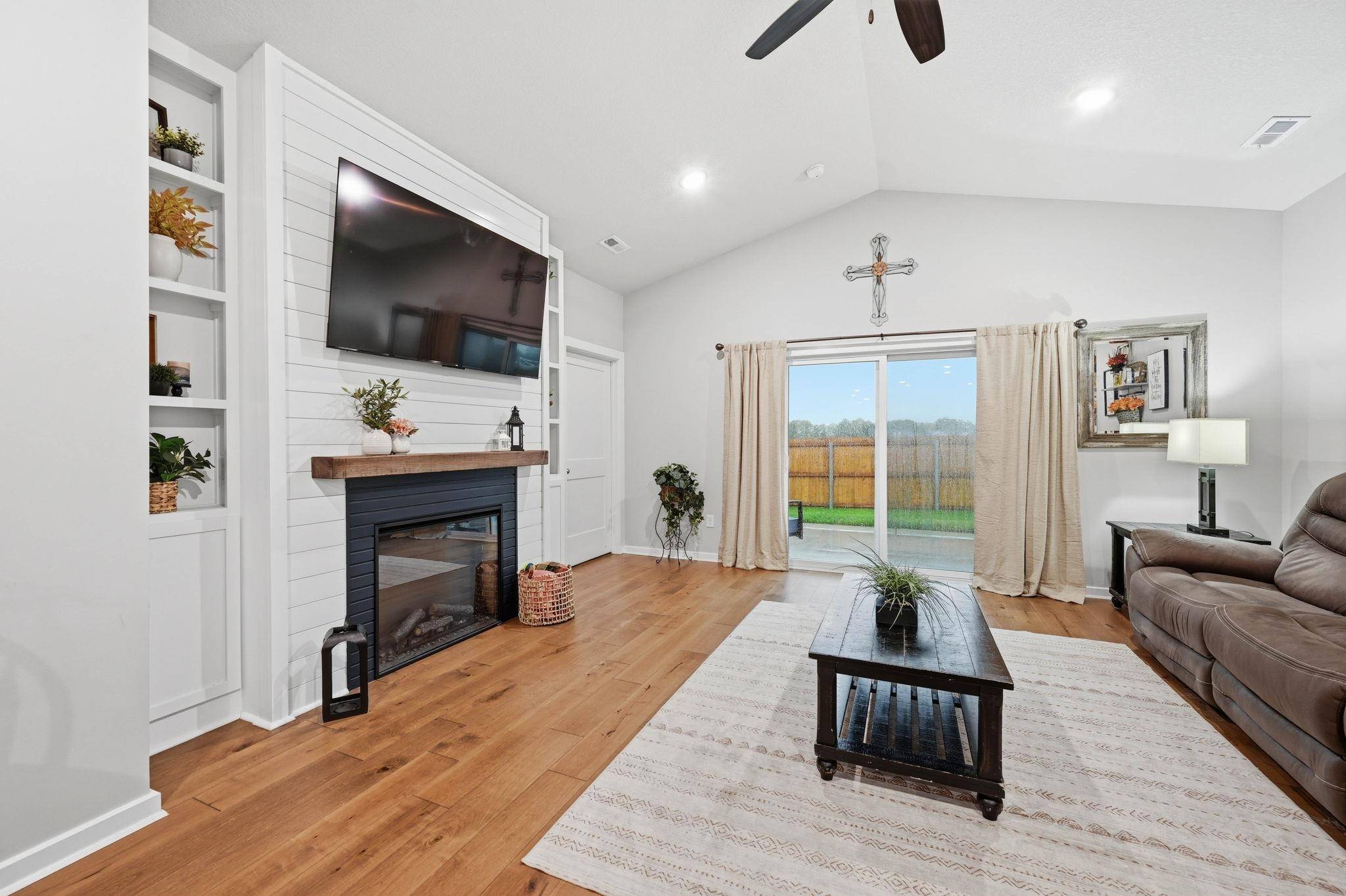 337 N Woodstone St, Derby, KS 67037-7814