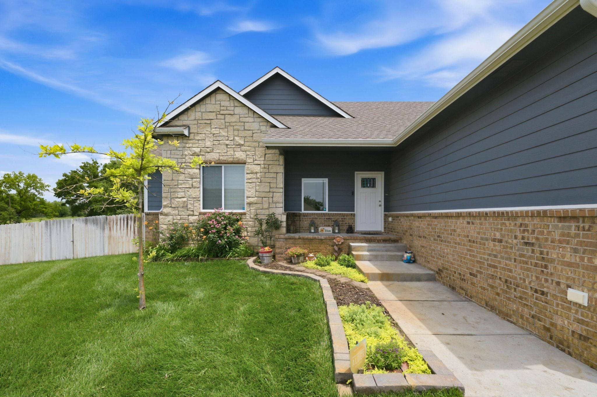 6410 S Jade Ct, Derby, KS 67037